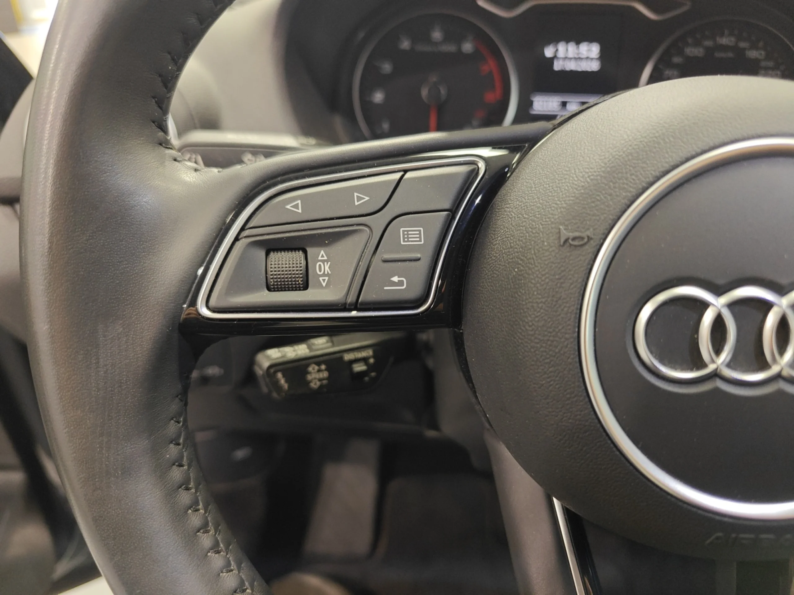 AUDI Q2 SPORT 35 TFSI 110KW (150CV) S TRONIC - Foto 11