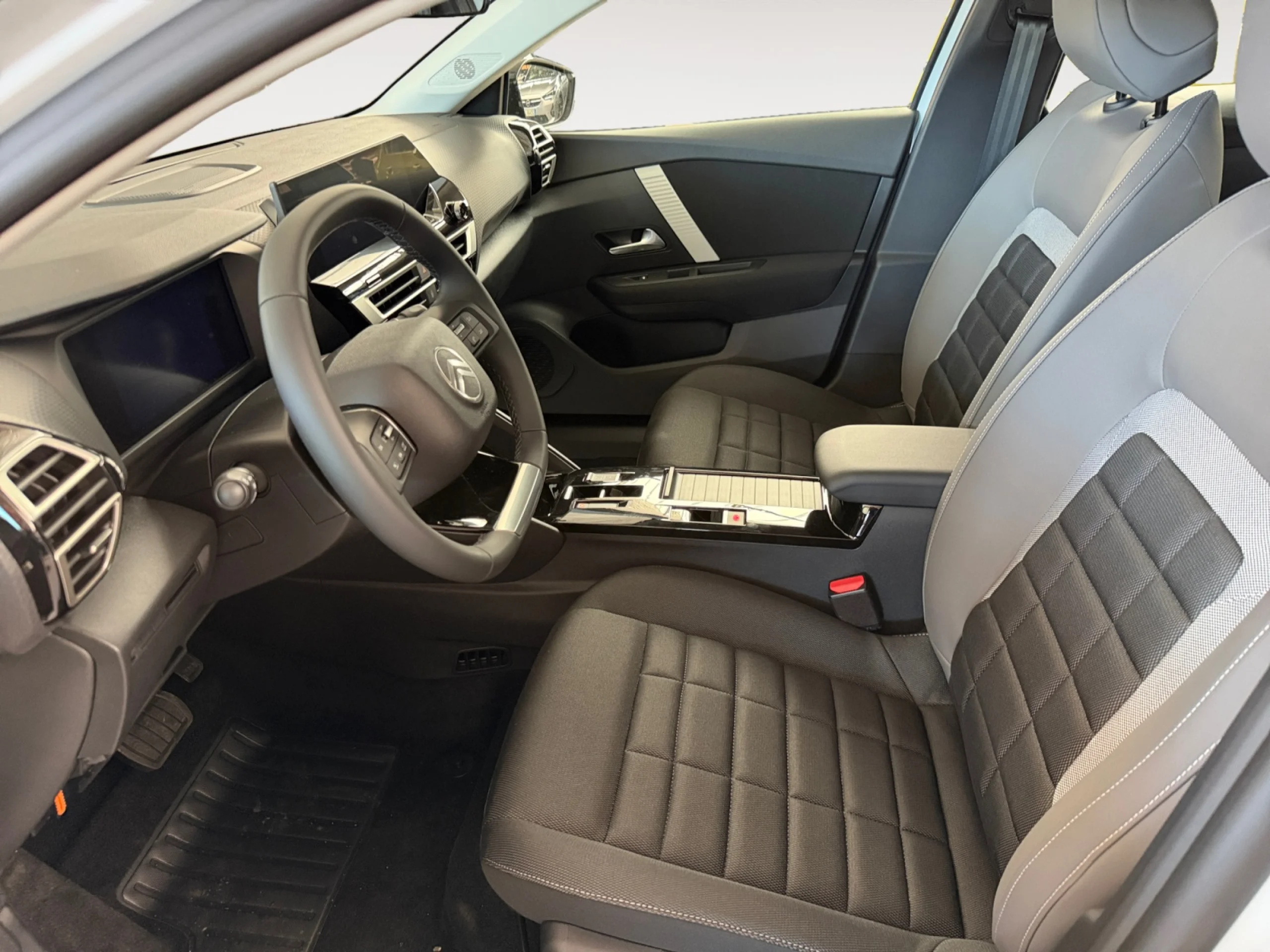 CITROEN C4 HYBRID 145 Ë DCS6 BUSINESS EDITION - Foto 23