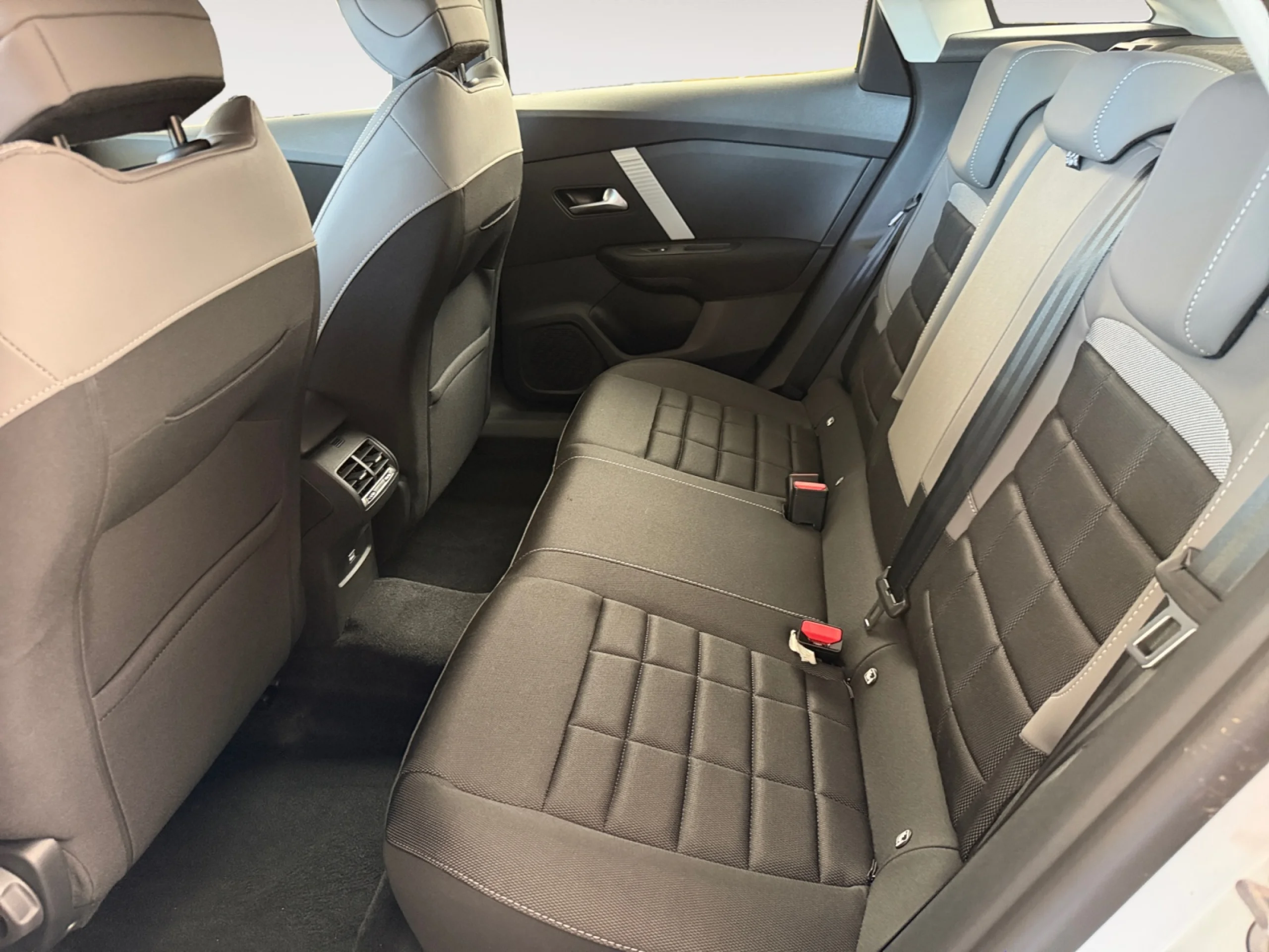 CITROEN C4 HYBRID 145 Ë DCS6 BUSINESS EDITION - Foto 24