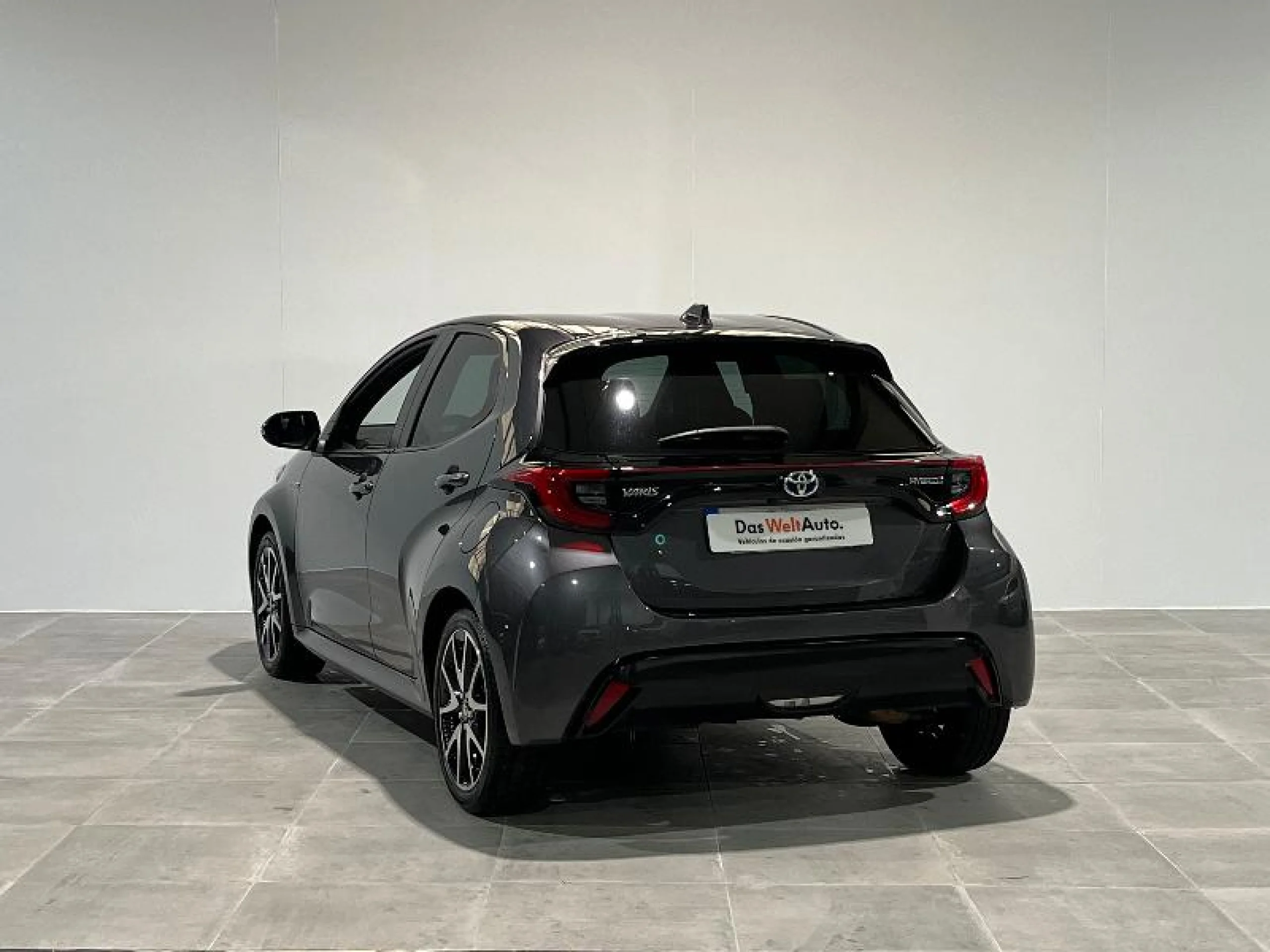 TOYOTA Yaris 1.5 120H STYLE P. PREMIER EDITION - Foto 2