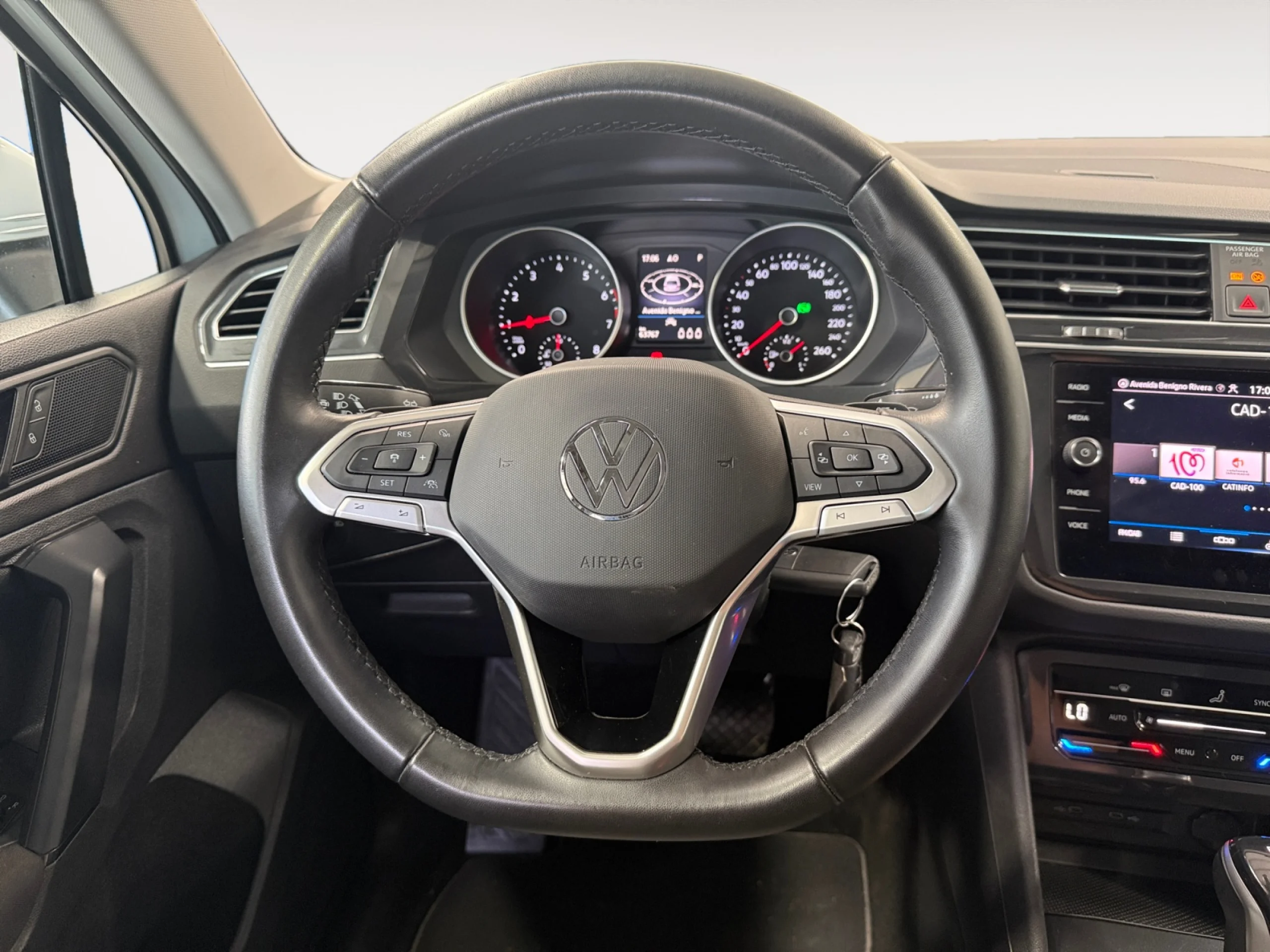 VOLKSWAGEN TIGUAN LIFE 1.5 TSI 110KW (150CV) DSG - Foto 11