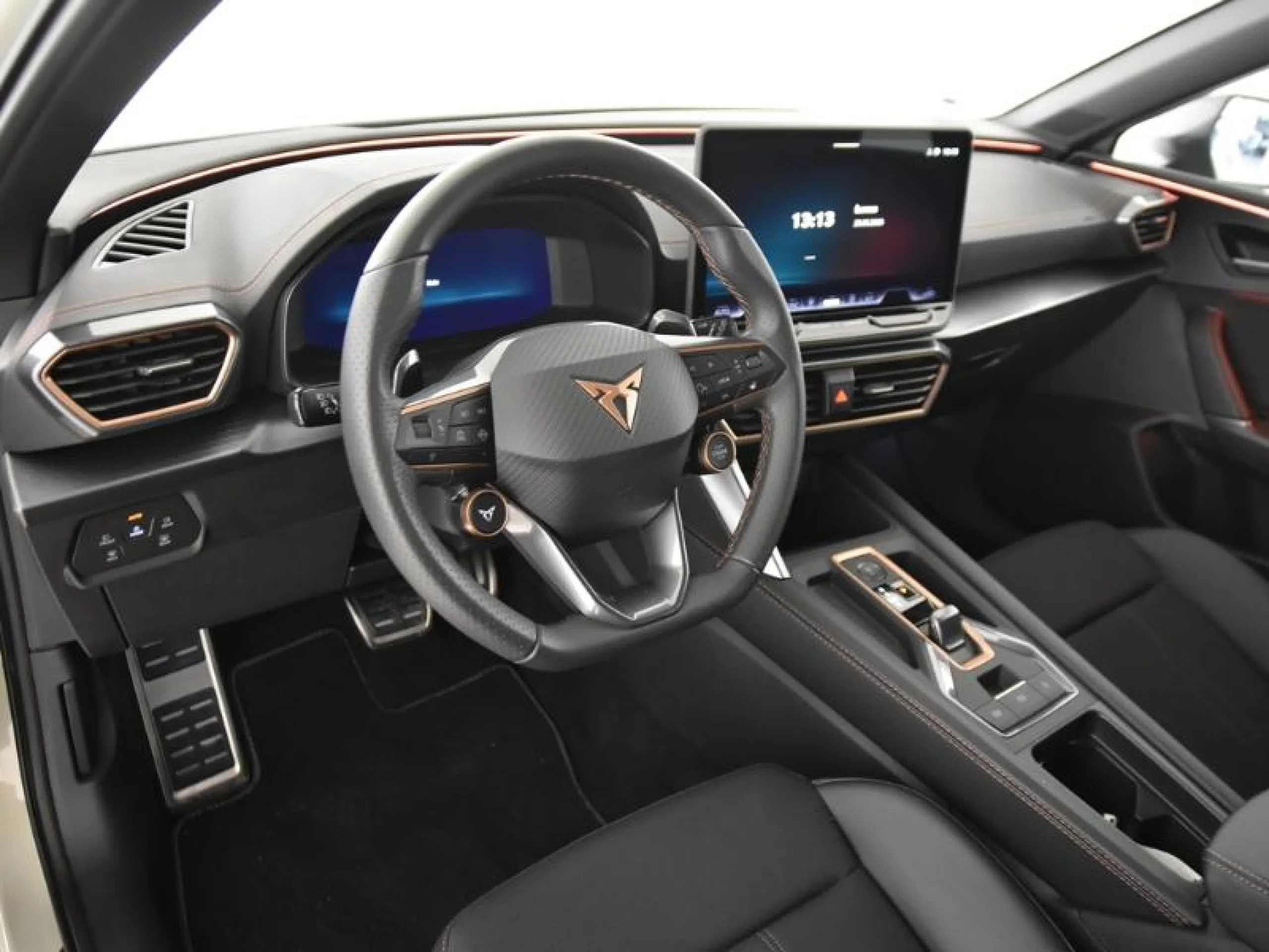 CUPRA LEON 1.5 ETSI 110KW (150CV) DSG - Foto 9