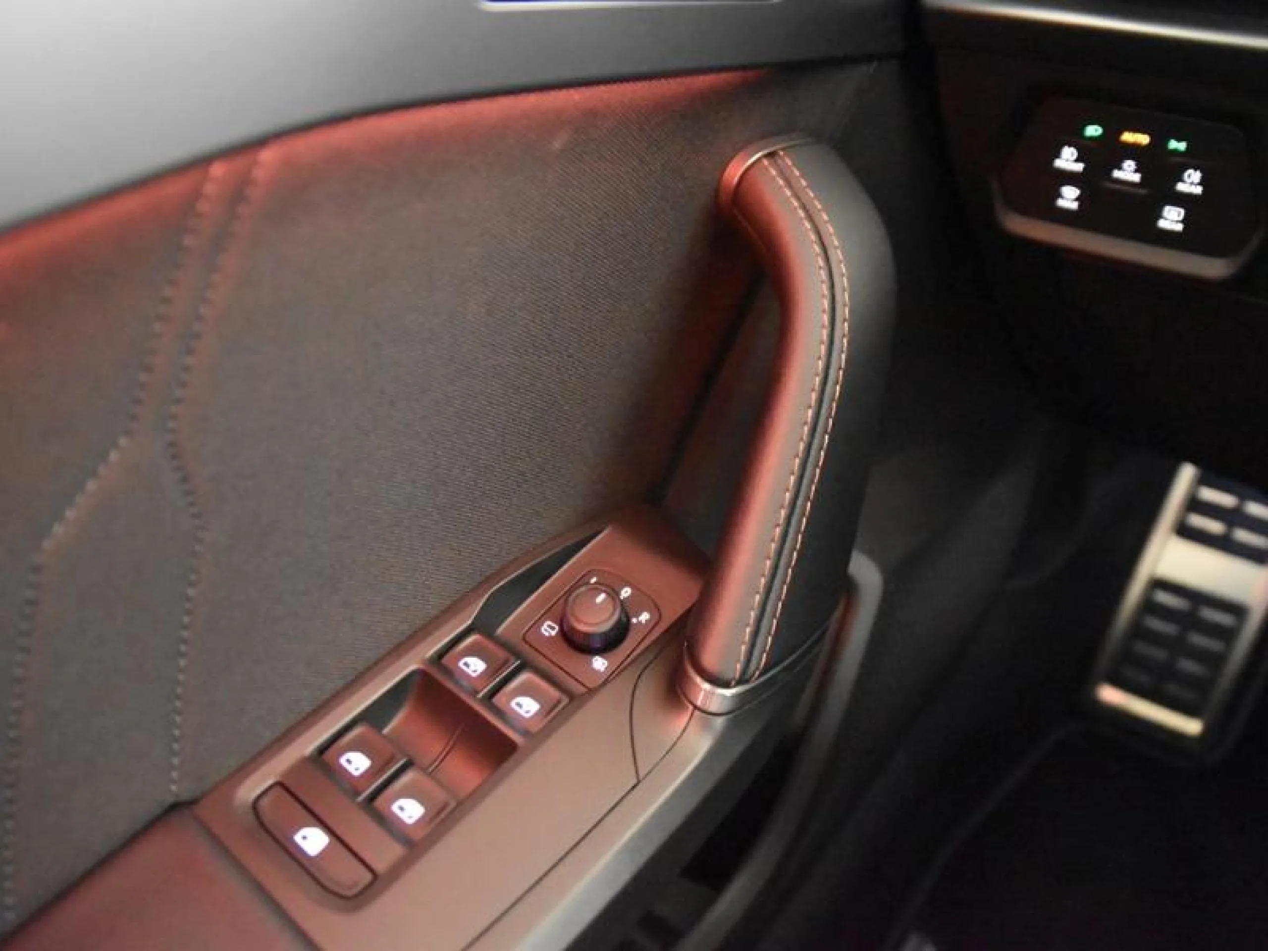CUPRA LEON 1.5 ETSI 110KW (150CV) DSG - Foto 17