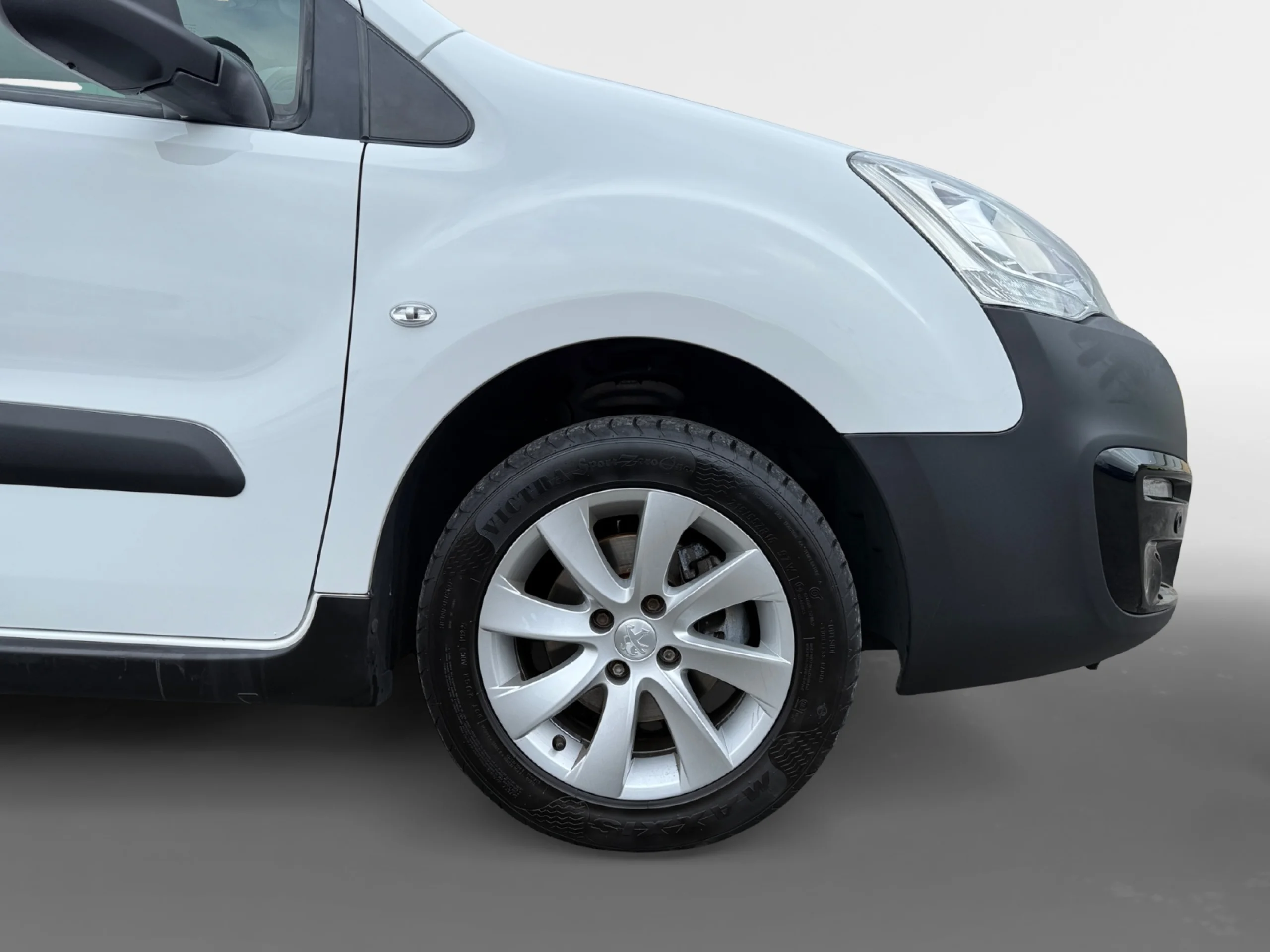 PEUGEOT Partner TEPEE ACTIVE 1.6 BLUEHDI 120 - Foto 8