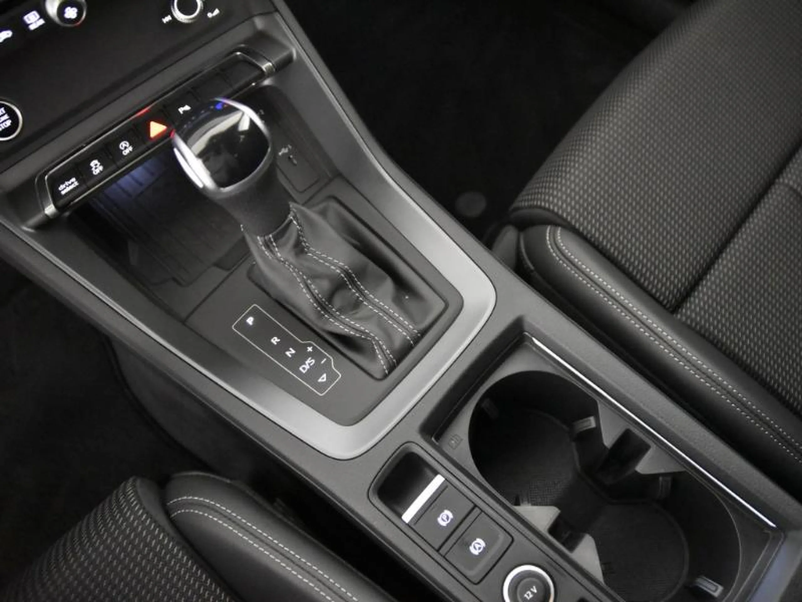 AUDI Q3 SPORTBACK 35 TFSI 110KW(150CV) S TRONIC BLACK LINE - Foto 10