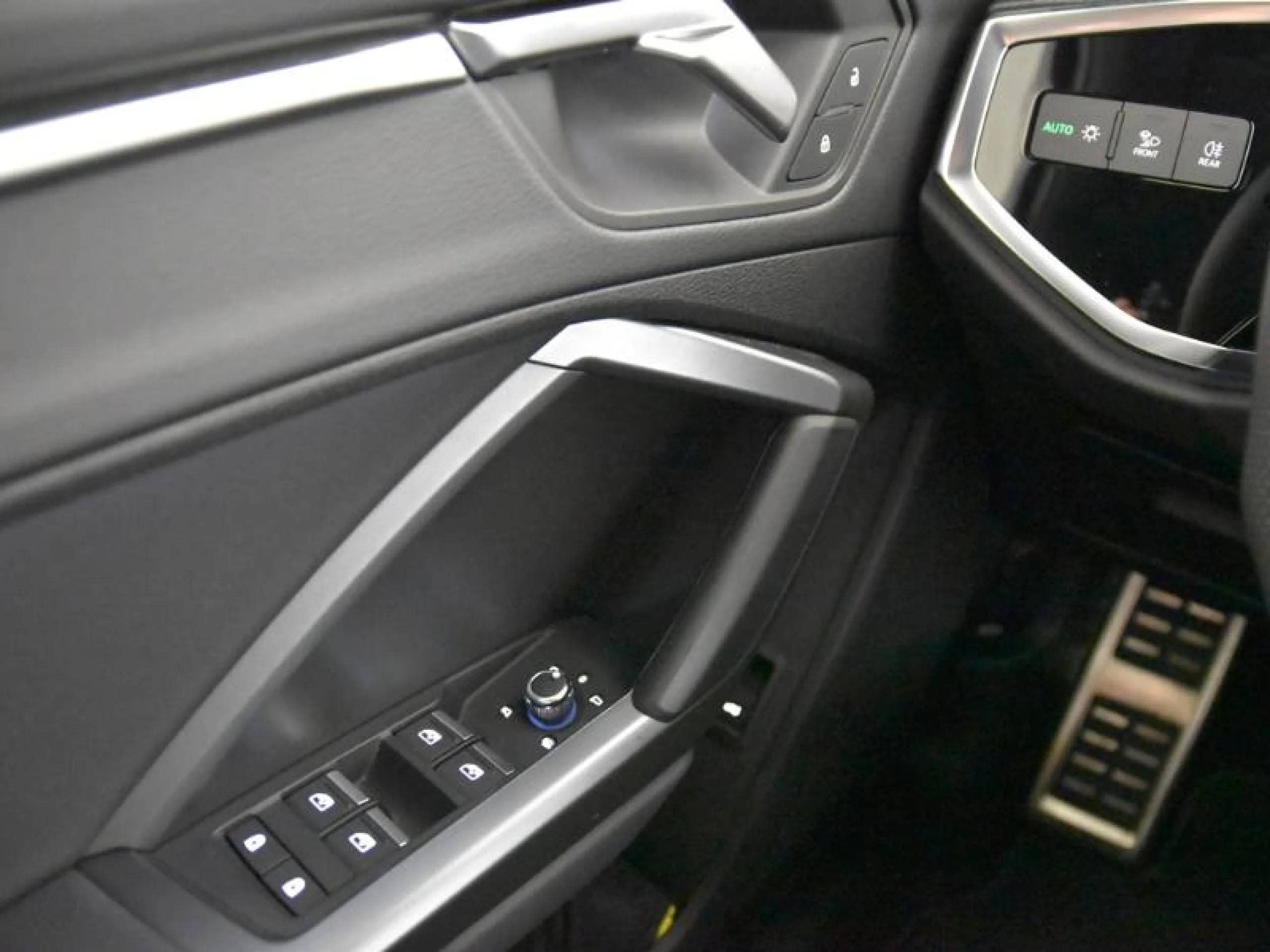 AUDI Q3 SPORTBACK 35 TFSI 110KW(150CV) S TRONIC BLACK LINE - Foto 17