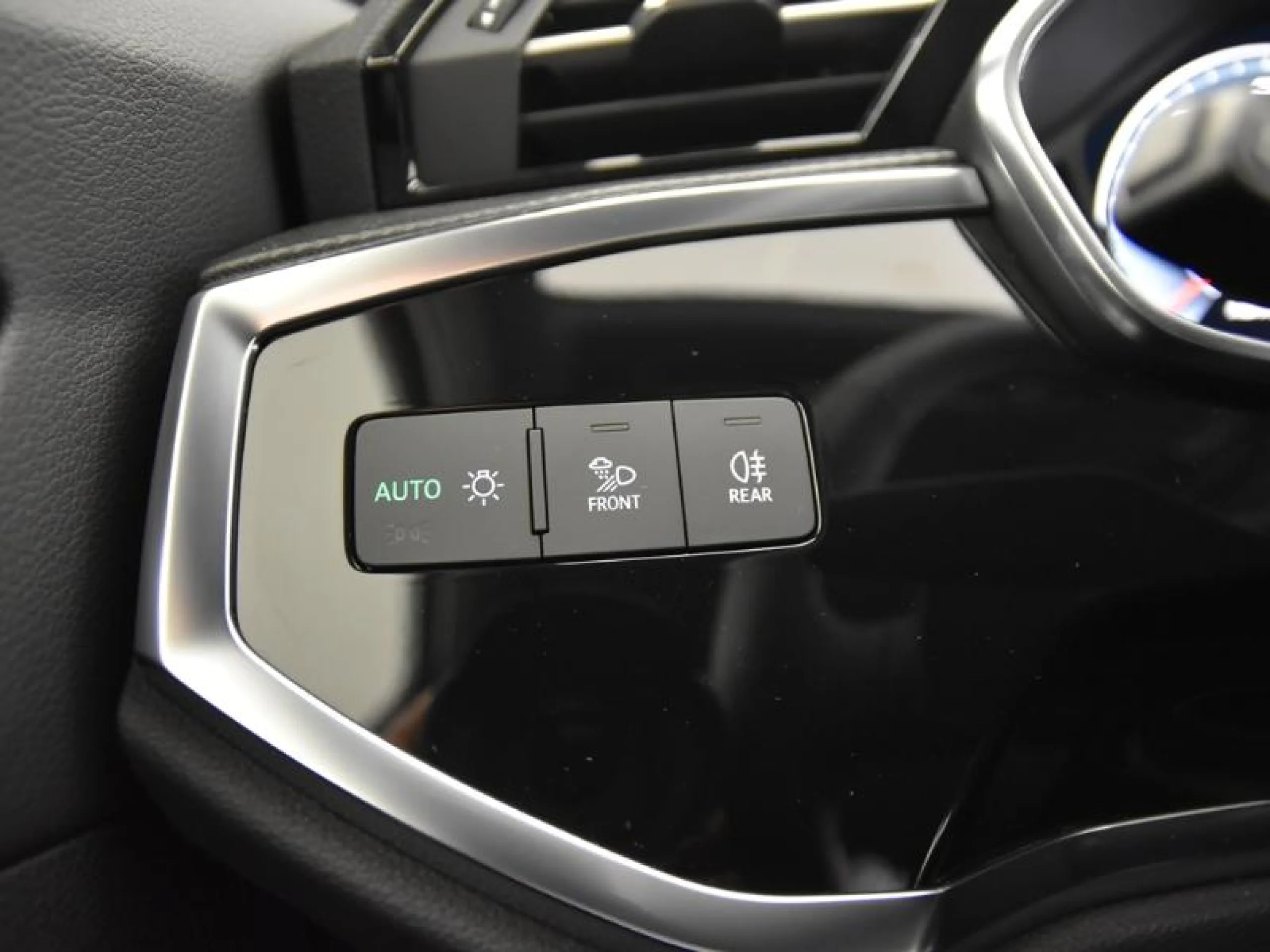 AUDI Q3 SPORTBACK 35 TFSI 110KW(150CV) S TRONIC BLACK LINE - Foto 18