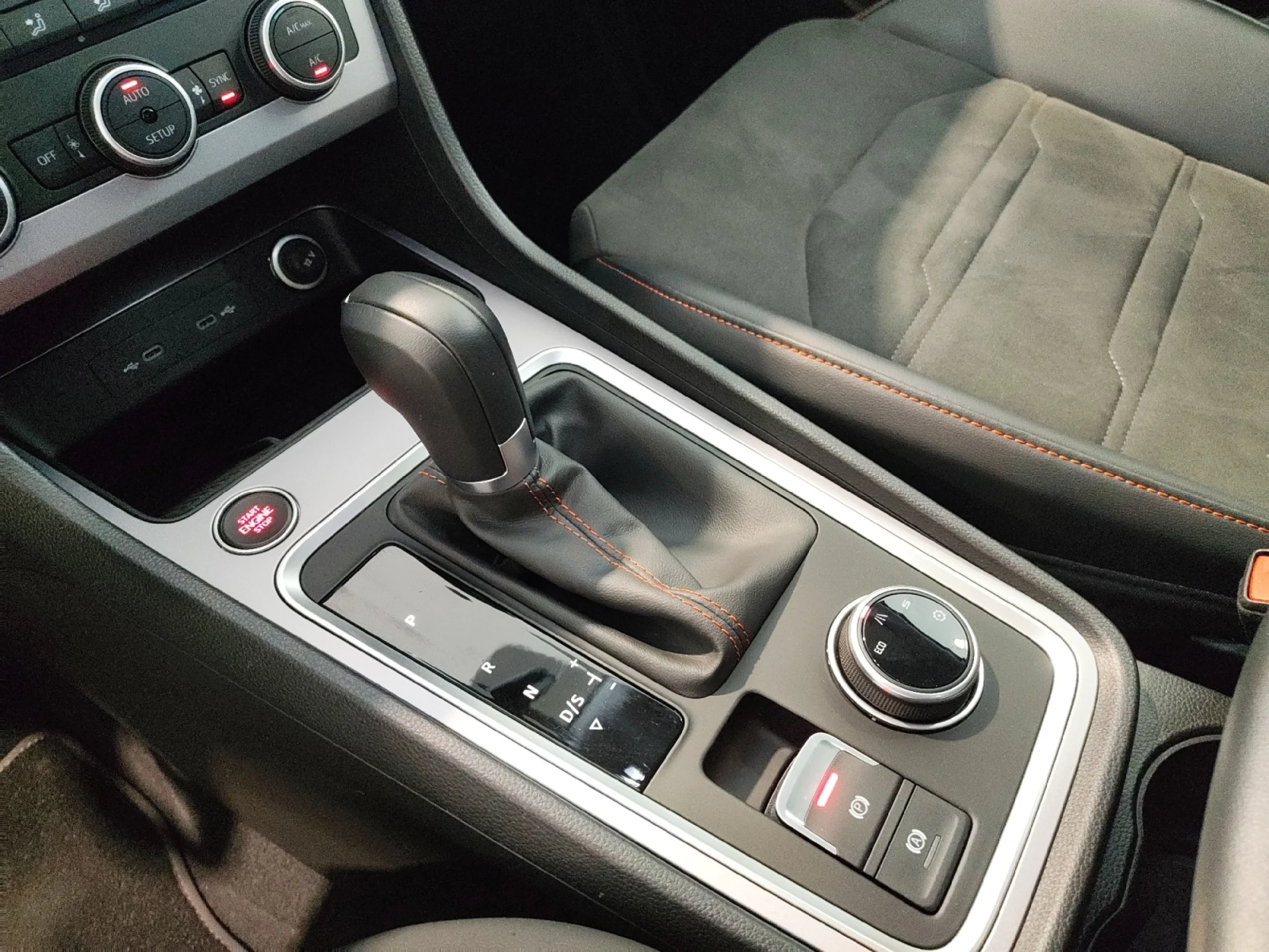 SEAT ATECA 1.5 TSI 110KW DSG FR SPECIAL EDITION - Foto 14