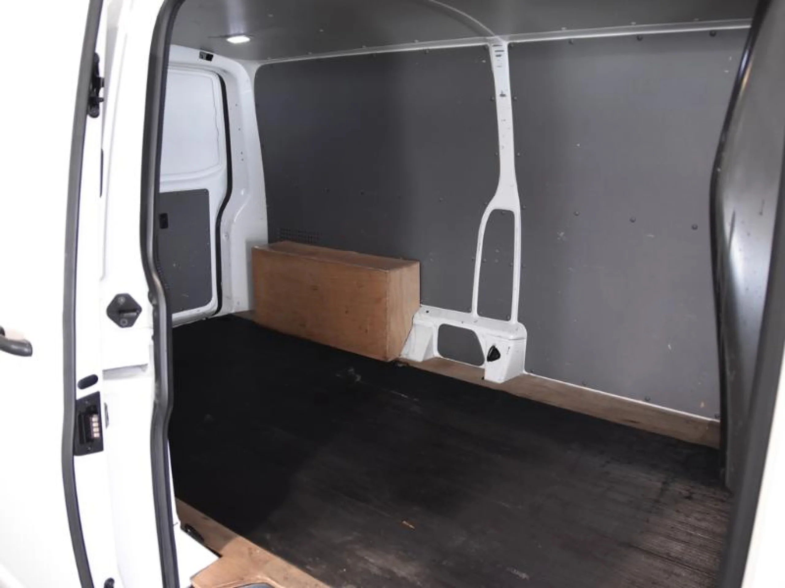 VOLKSWAGEN TRANSPORTER FURGÓN 2.0TDI BMT LARGA 81KW - Foto 6