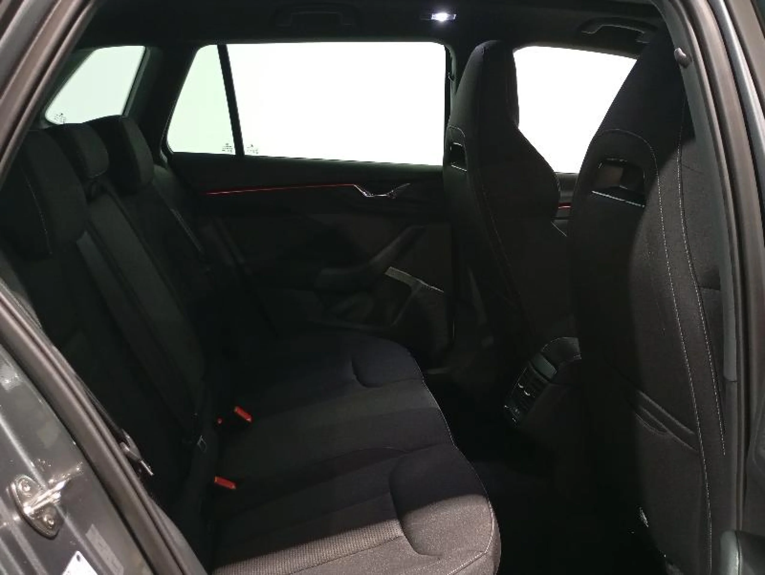 SKODA KAMIQ 1.0 TSI 85KW (115CV) DSG DESIGN - Foto 6