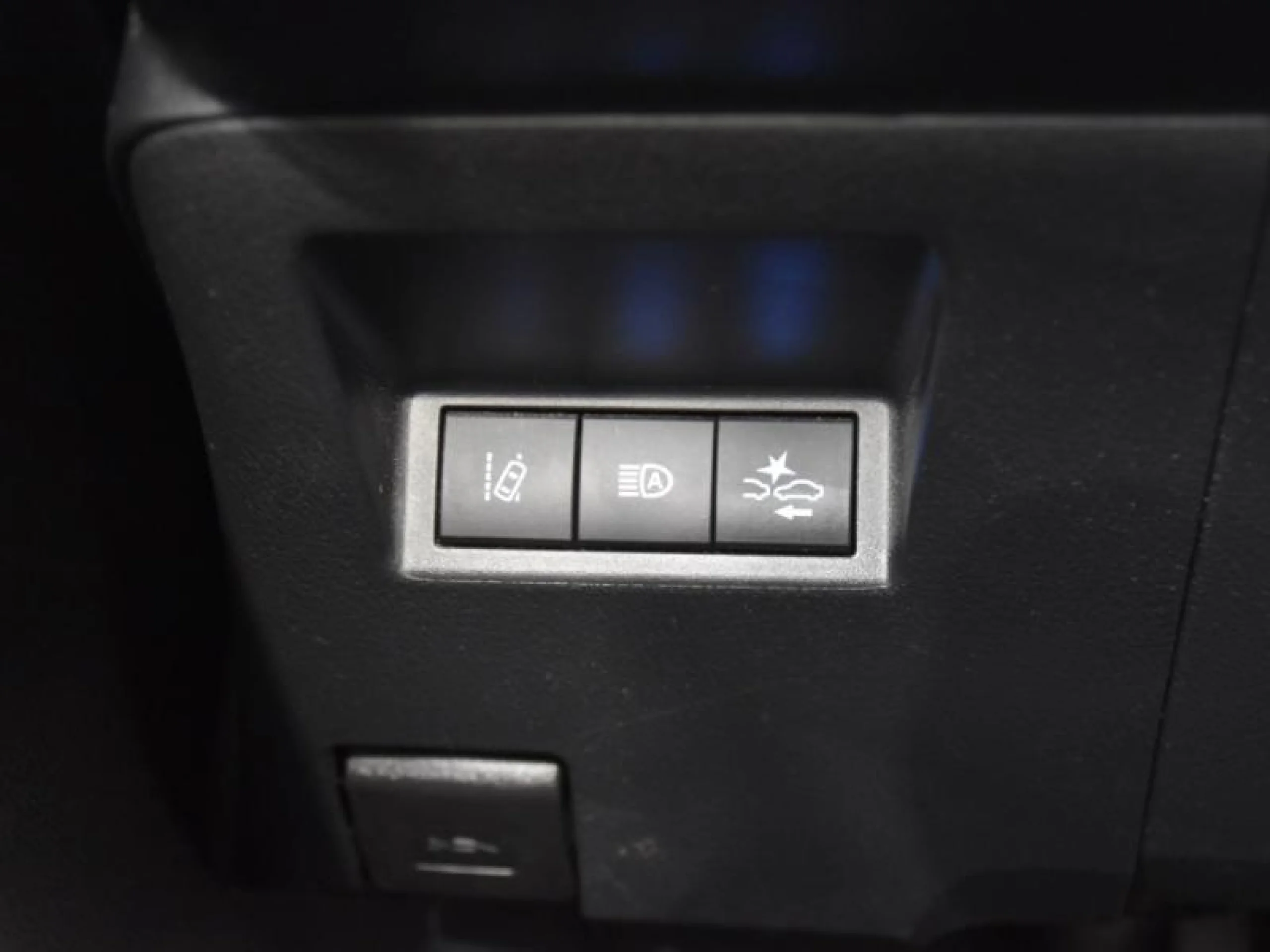 TOYOTA Yaris 1.0 70 ACTIVE - Foto 19