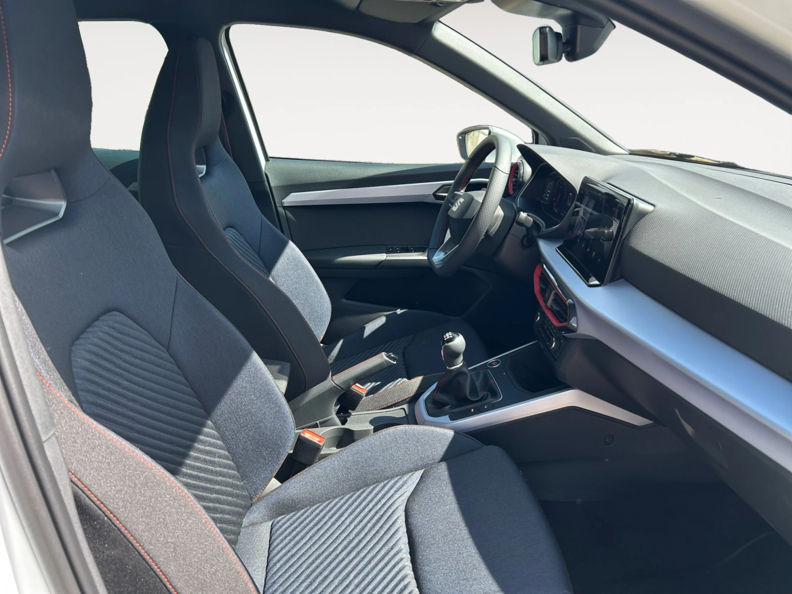 SEAT ARONA 1.0 TSI 85KW (115CV) FR LIMITED EDITION - Foto 5