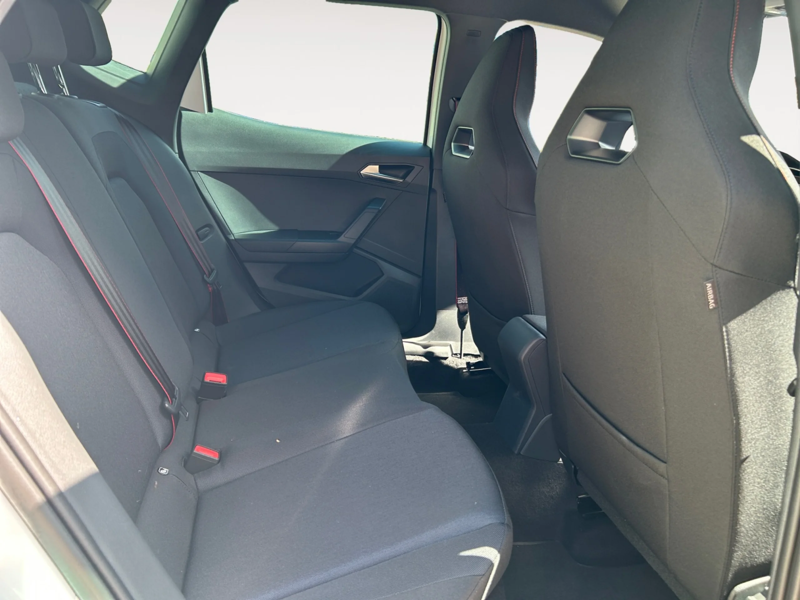 SEAT ARONA 1.0 TSI 85KW (115CV) FR LIMITED EDITION - Foto 6