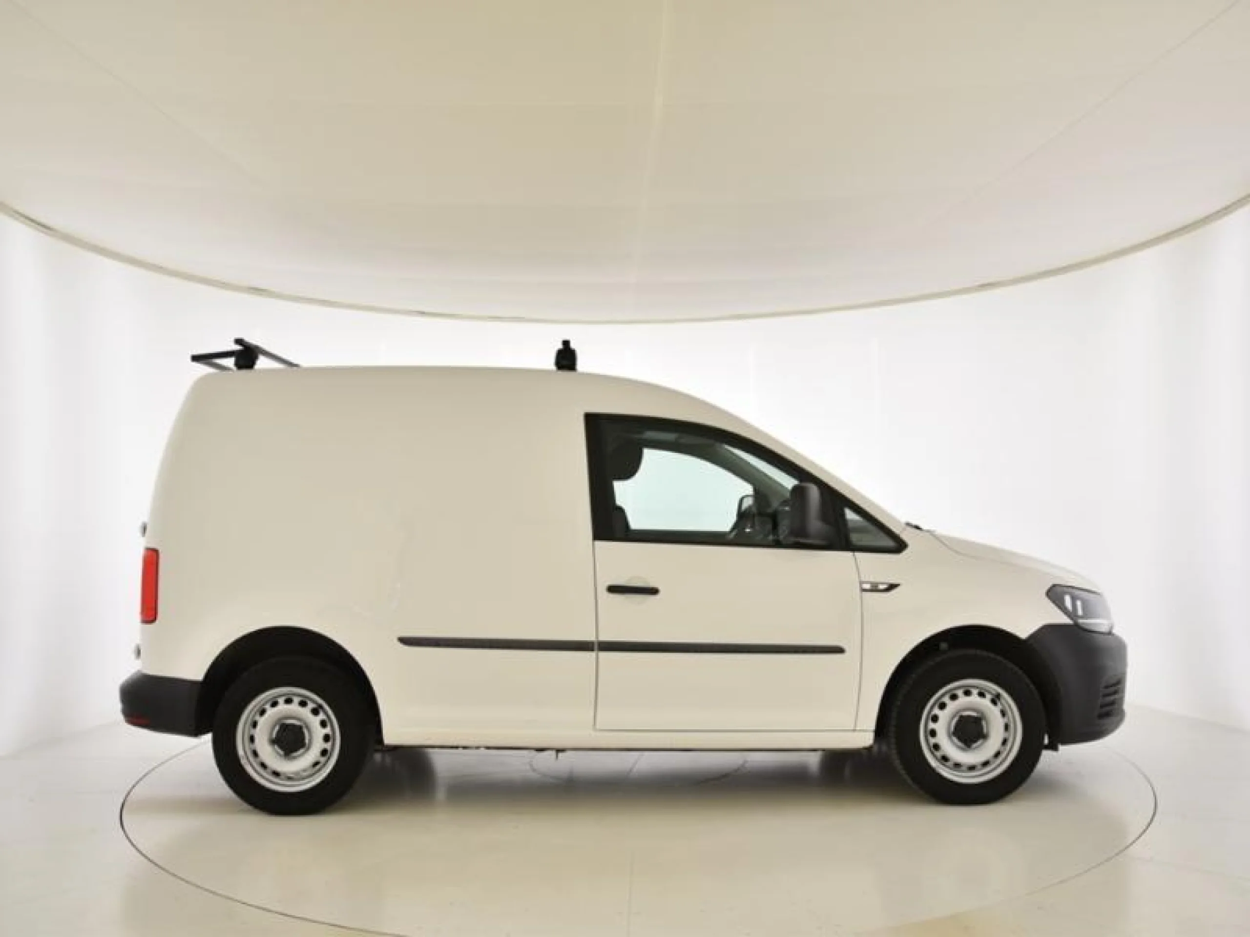 VOLKSWAGEN CADDY PROFESIONAL FURGON BUSINESS 2.0 TDI SCR 75CV - Foto 3