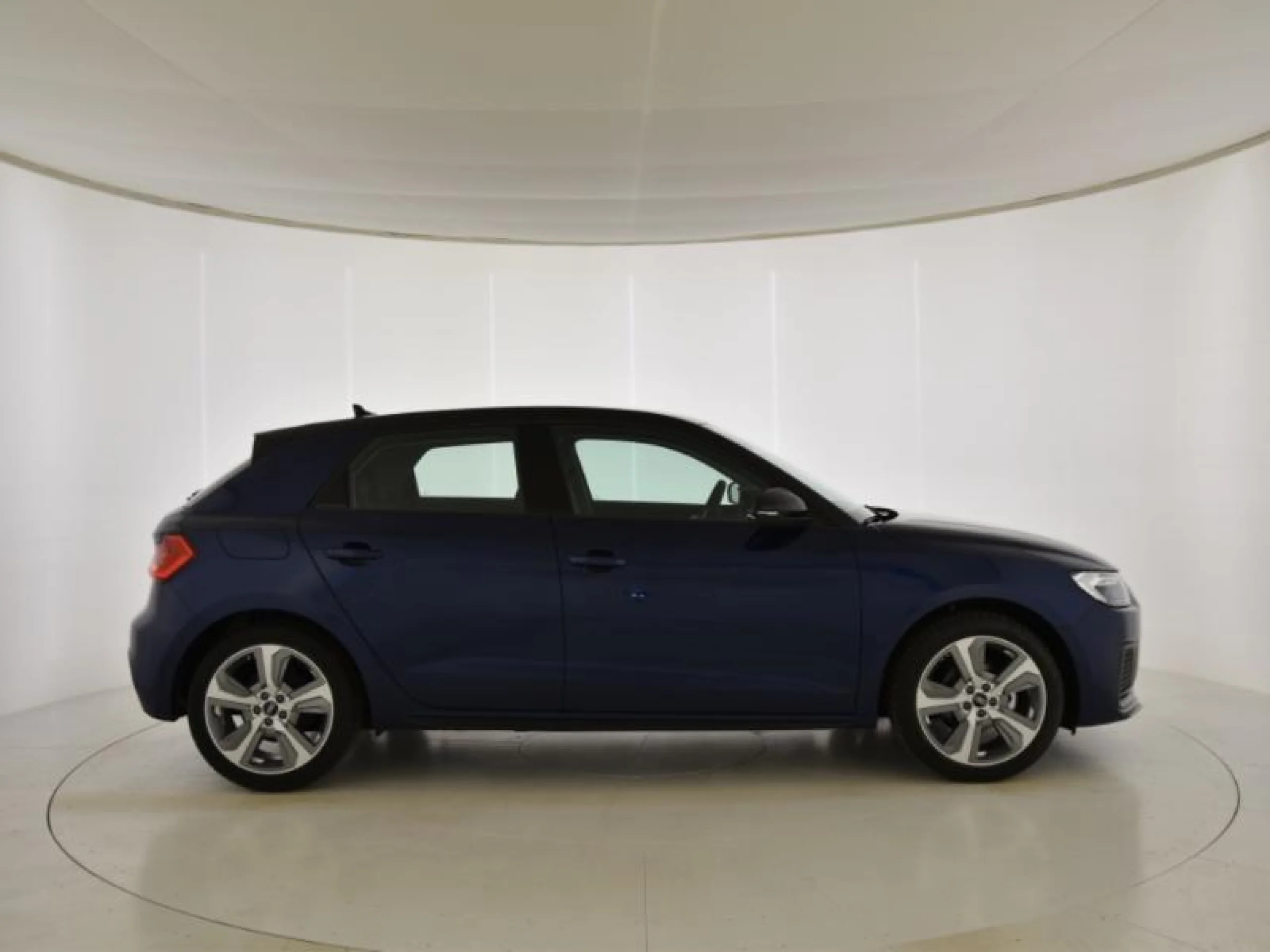 AUDI A1 SPORTBACK ADVANCED 25 TFSI 70KW (95CV) - Foto 3