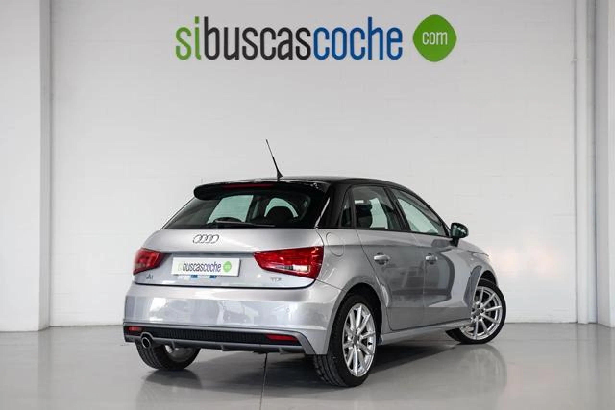 AUDI A1 SPORTBACK 1.6 TDI 116CV S TRO ADRENALIN2 - Foto 2