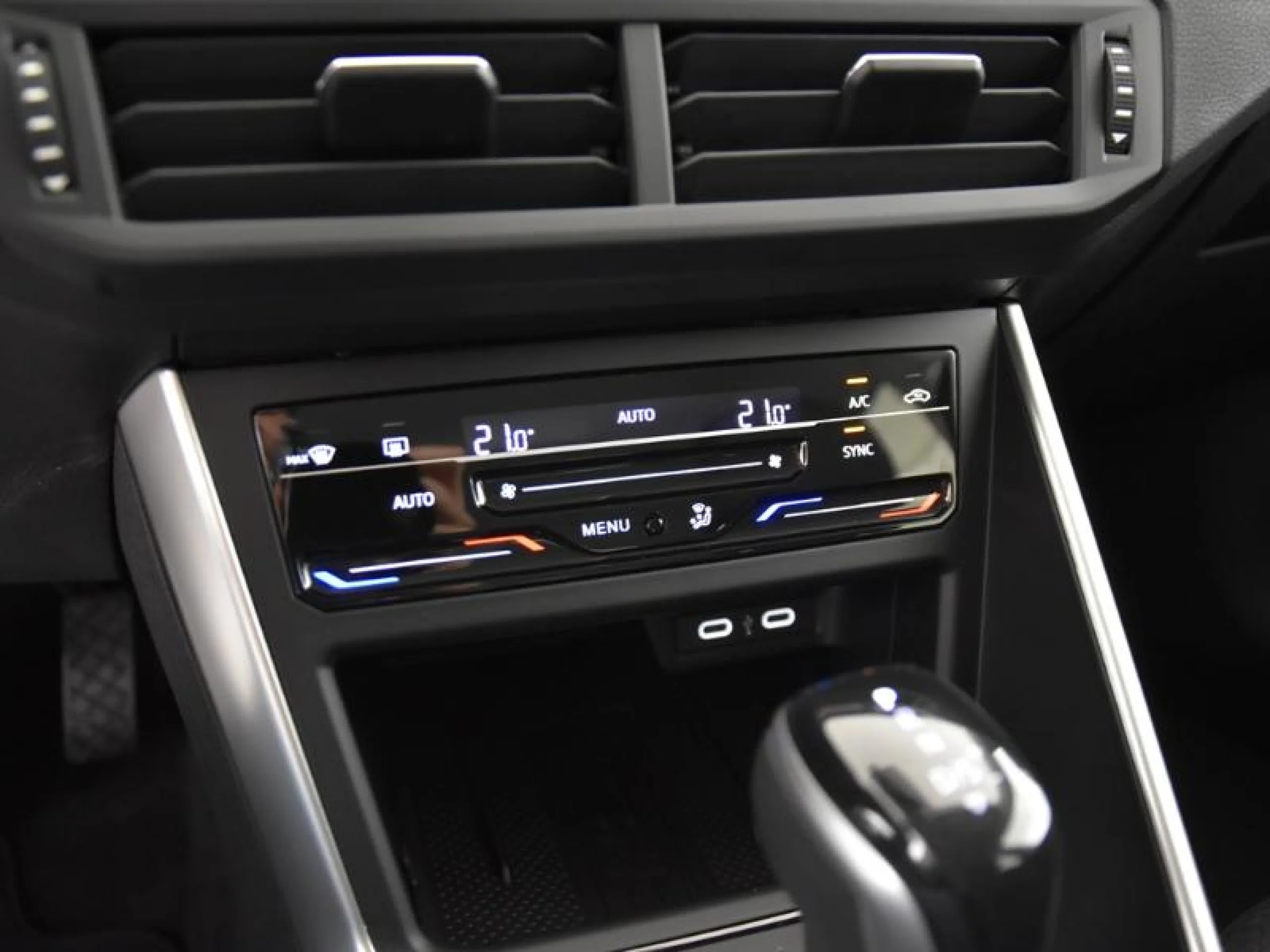 VOLKSWAGEN TAIGO TAIGO MÁS 1.0 TSI 85 KW (116 CV )  AUTOMÁTICO DSG 7 VEL. - Foto 11