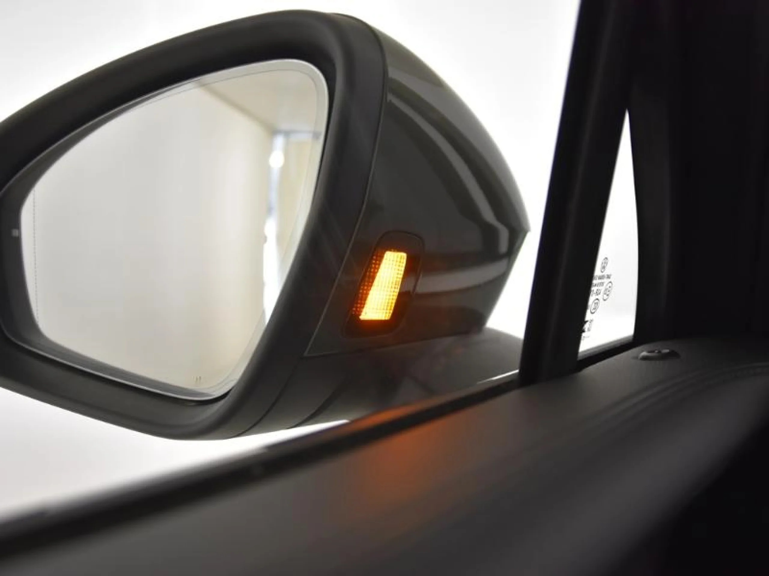 VOLKSWAGEN TIGUAN R LINE 2.0 TDI 110KW (150CV) DSG - Foto 19