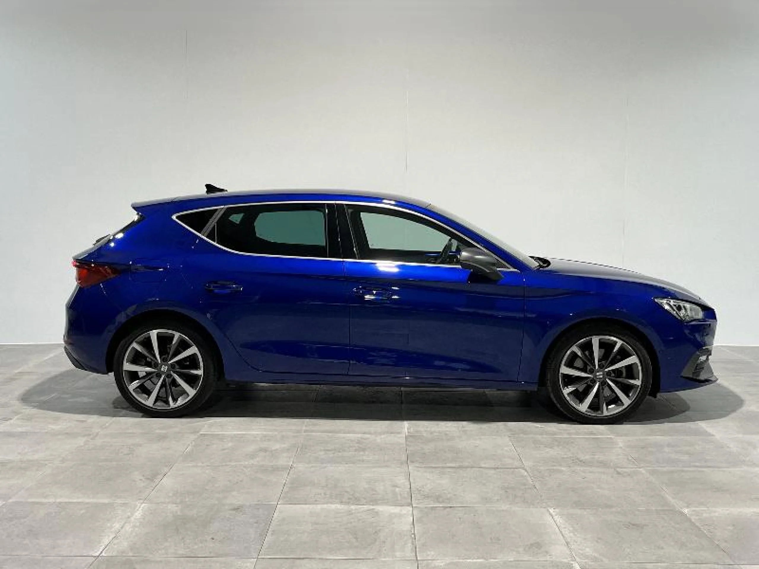 SEAT LEON 1.5 TSI 110KW ST&SP FR EDITION PLUS - Foto 3