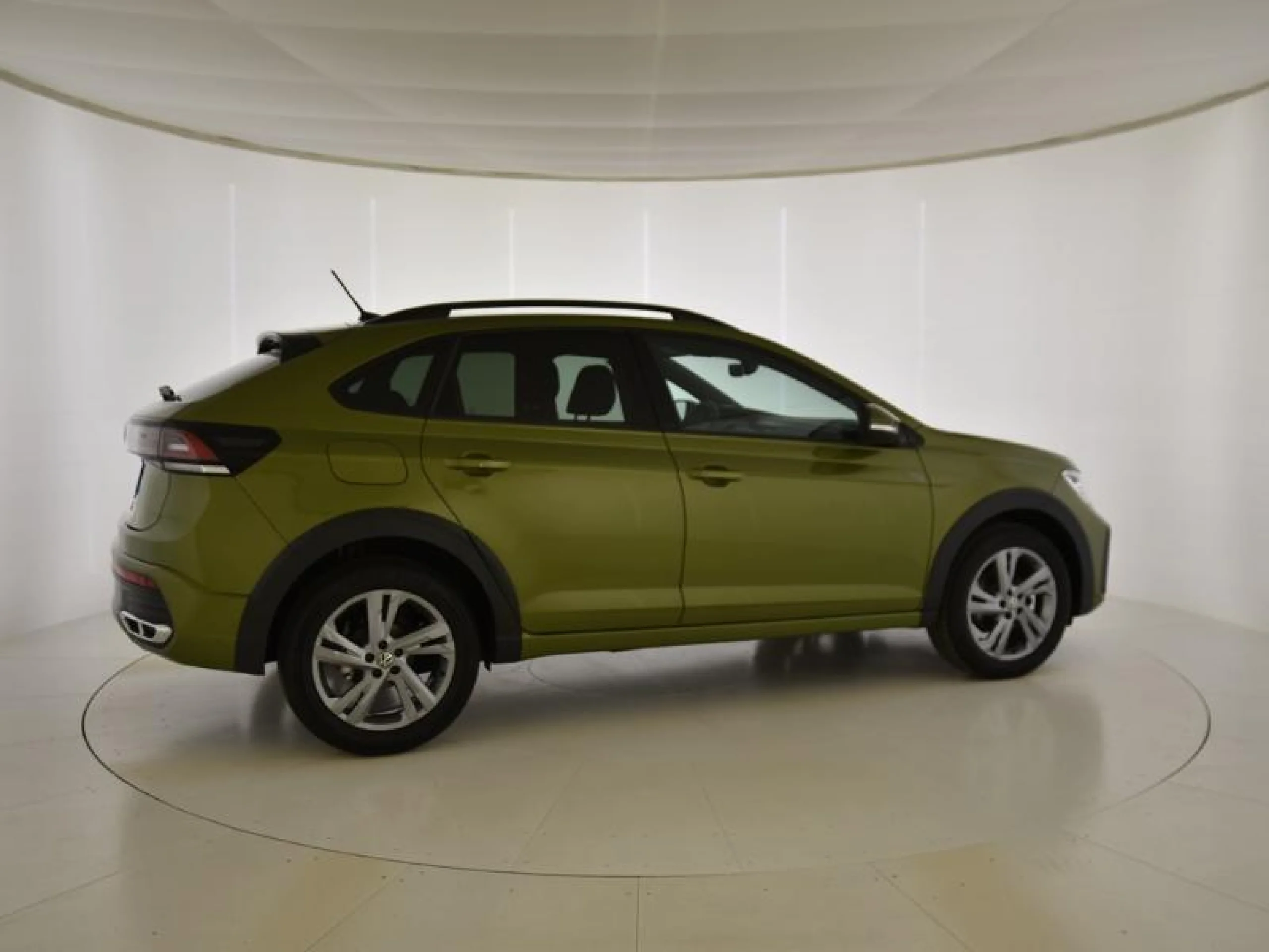 VOLKSWAGEN TAIGO R LINE 1.0 TSI 85KW (115CV) DSG - Foto 3