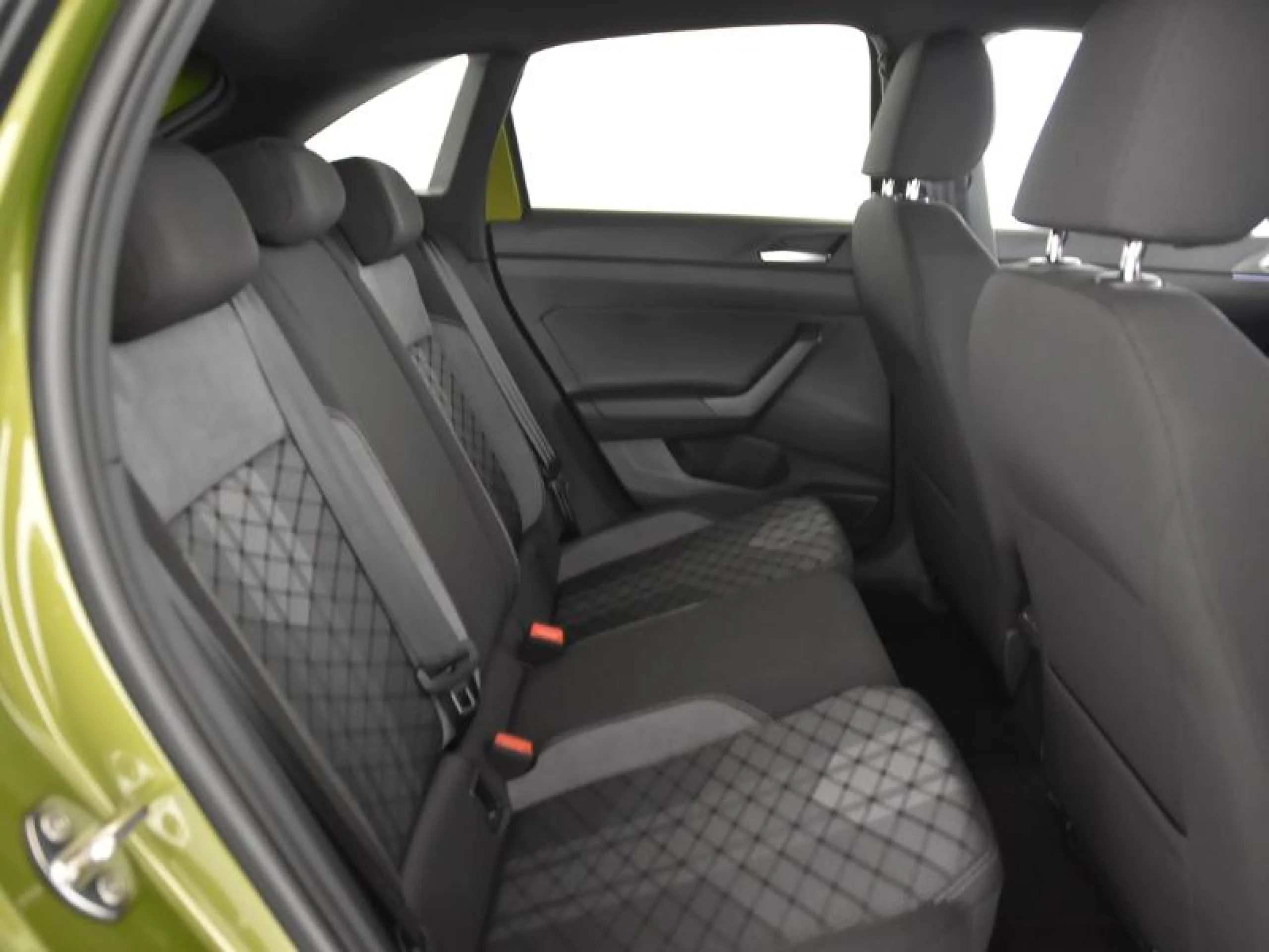 VOLKSWAGEN TAIGO R LINE 1.0 TSI 85KW (115CV) DSG - Foto 7