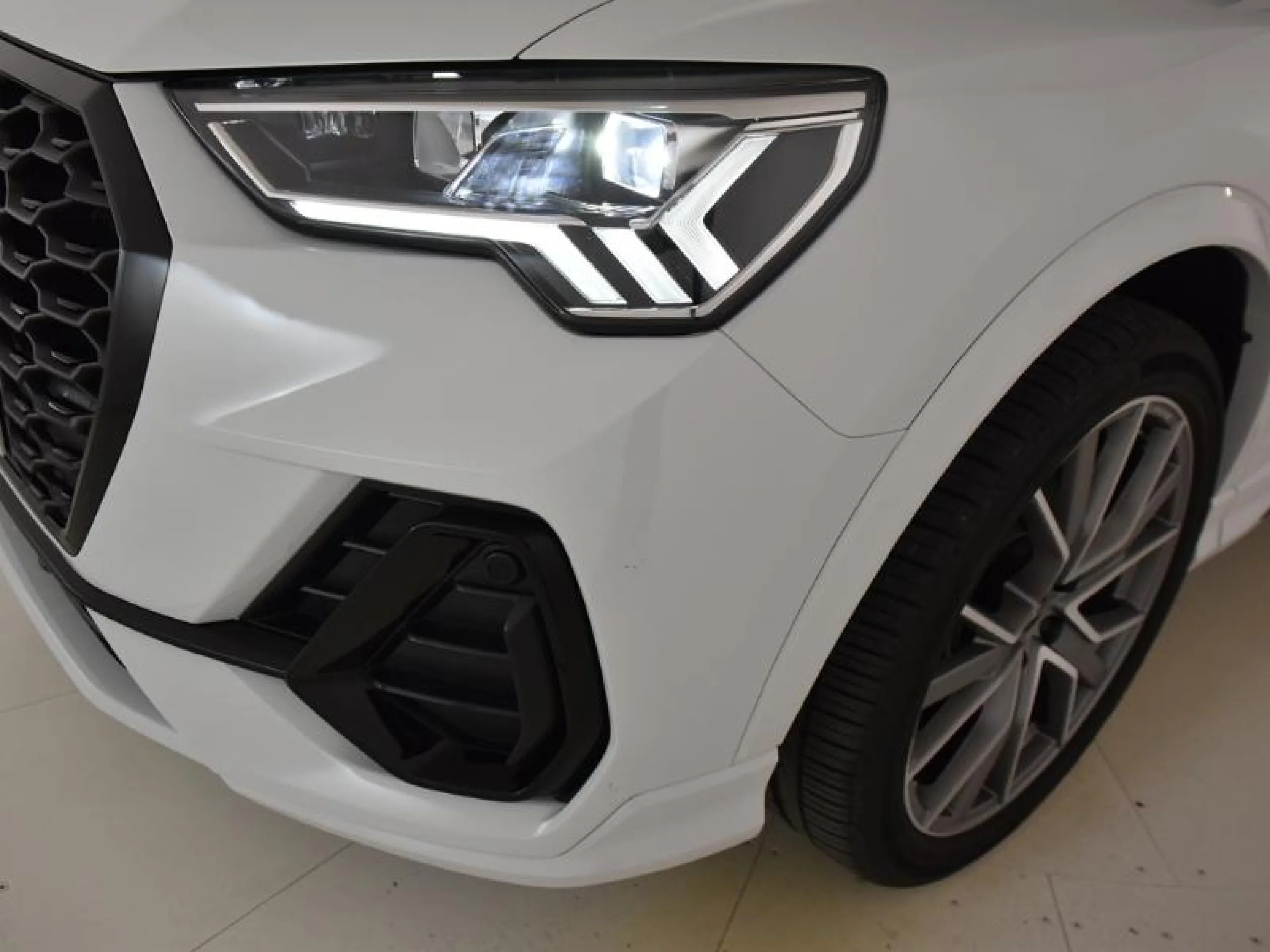 AUDI Q3 SPORTBACK BLACK LINE 35 TDI 110KW (150CV) S TRONIC - Foto 24
