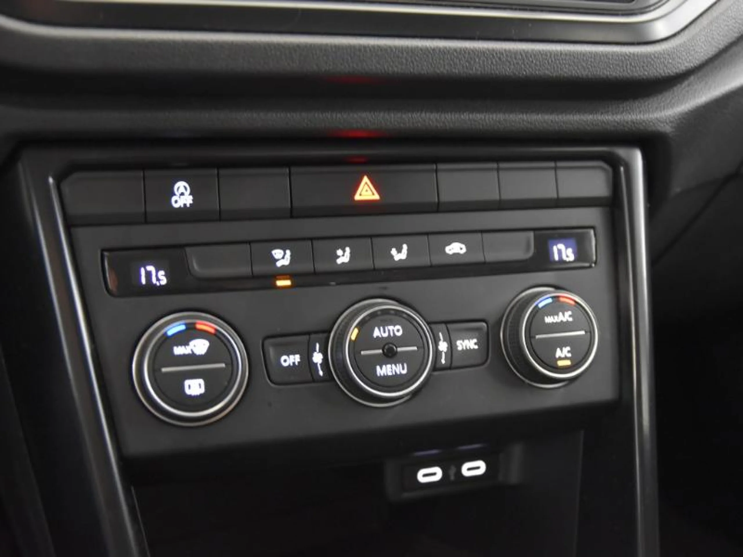 VOLKSWAGEN T ROC ADVANCE 1.6 TDI 85KW (115CV) - Foto 11