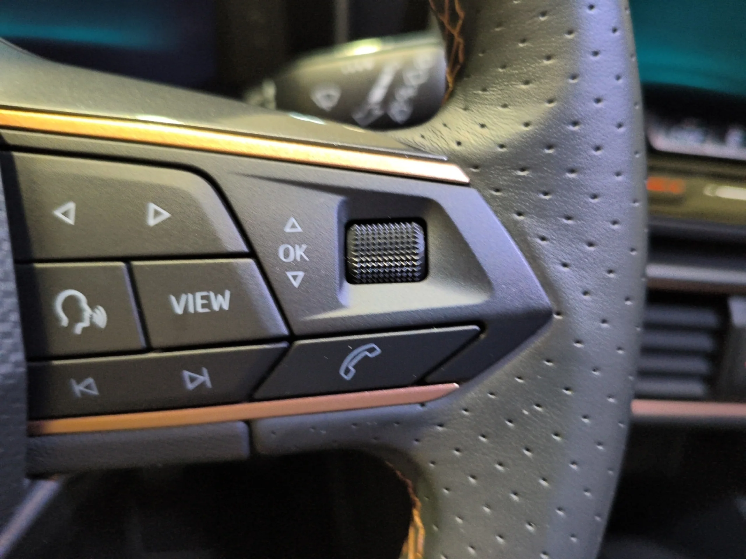 CUPRA LEON 1.5 ETSI 110KW (150CV) DSG - Foto 10