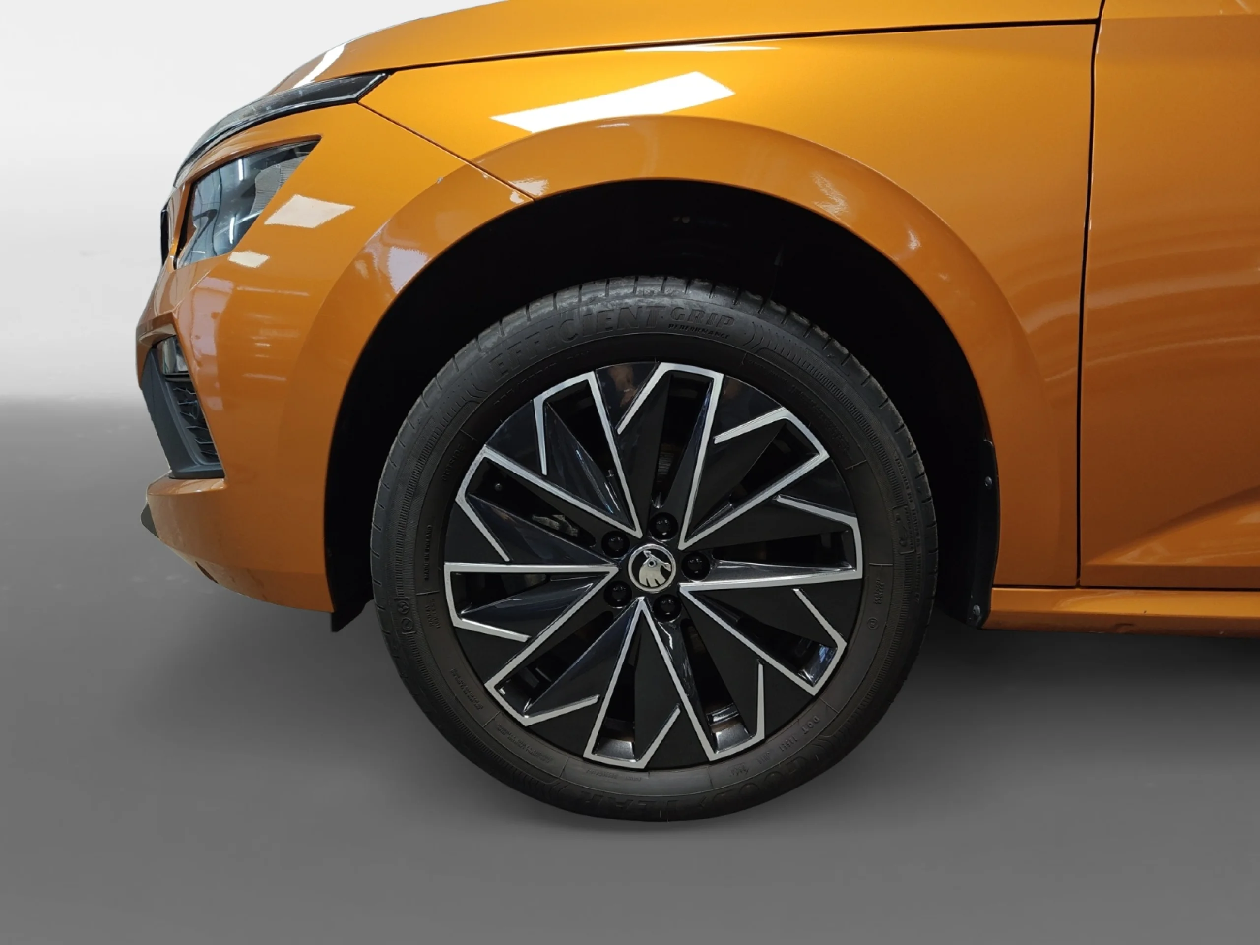 SKODA KAMIQ 1.5 TSI 110KW (150CV) DSG DESIGN - Foto 8