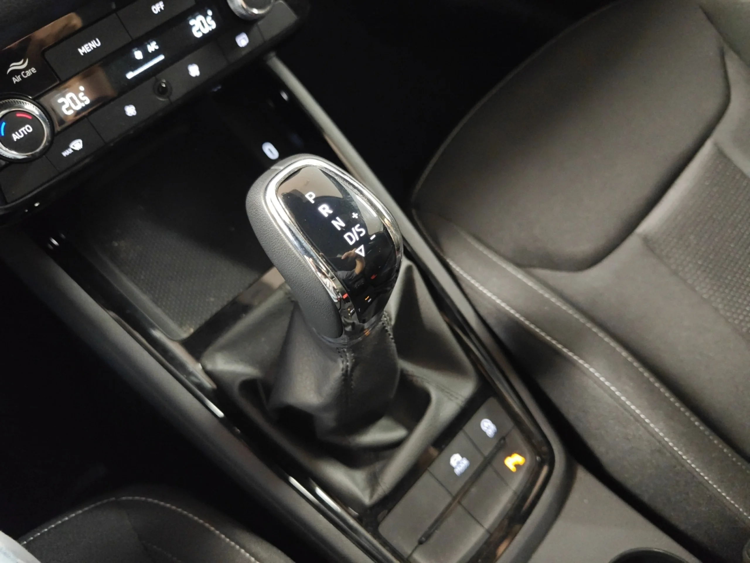 SKODA KAMIQ 1.5 TSI 110KW (150CV) DSG DESIGN - Foto 17