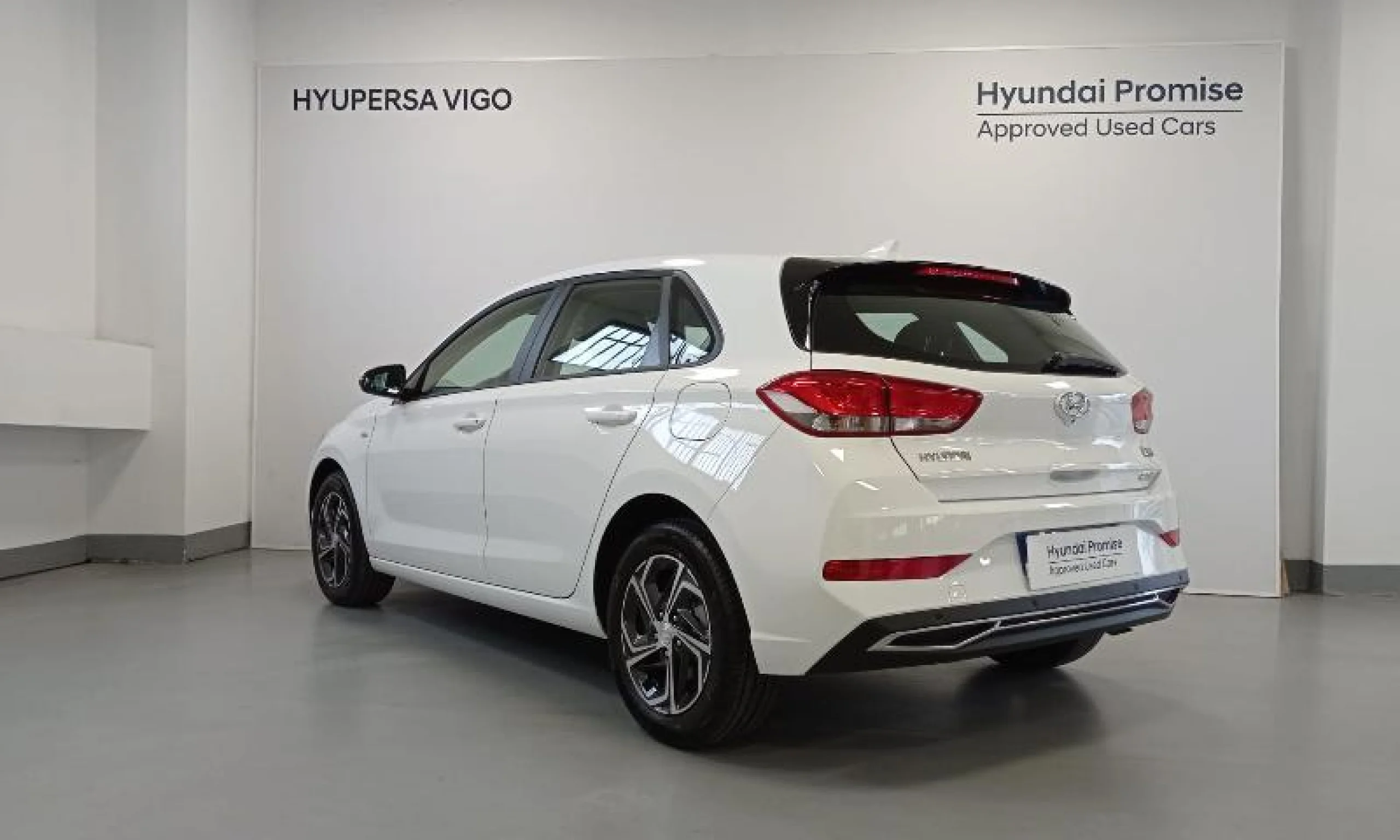 HYUNDAI I30 1.0 TGDI 48V KLASS - Foto 3