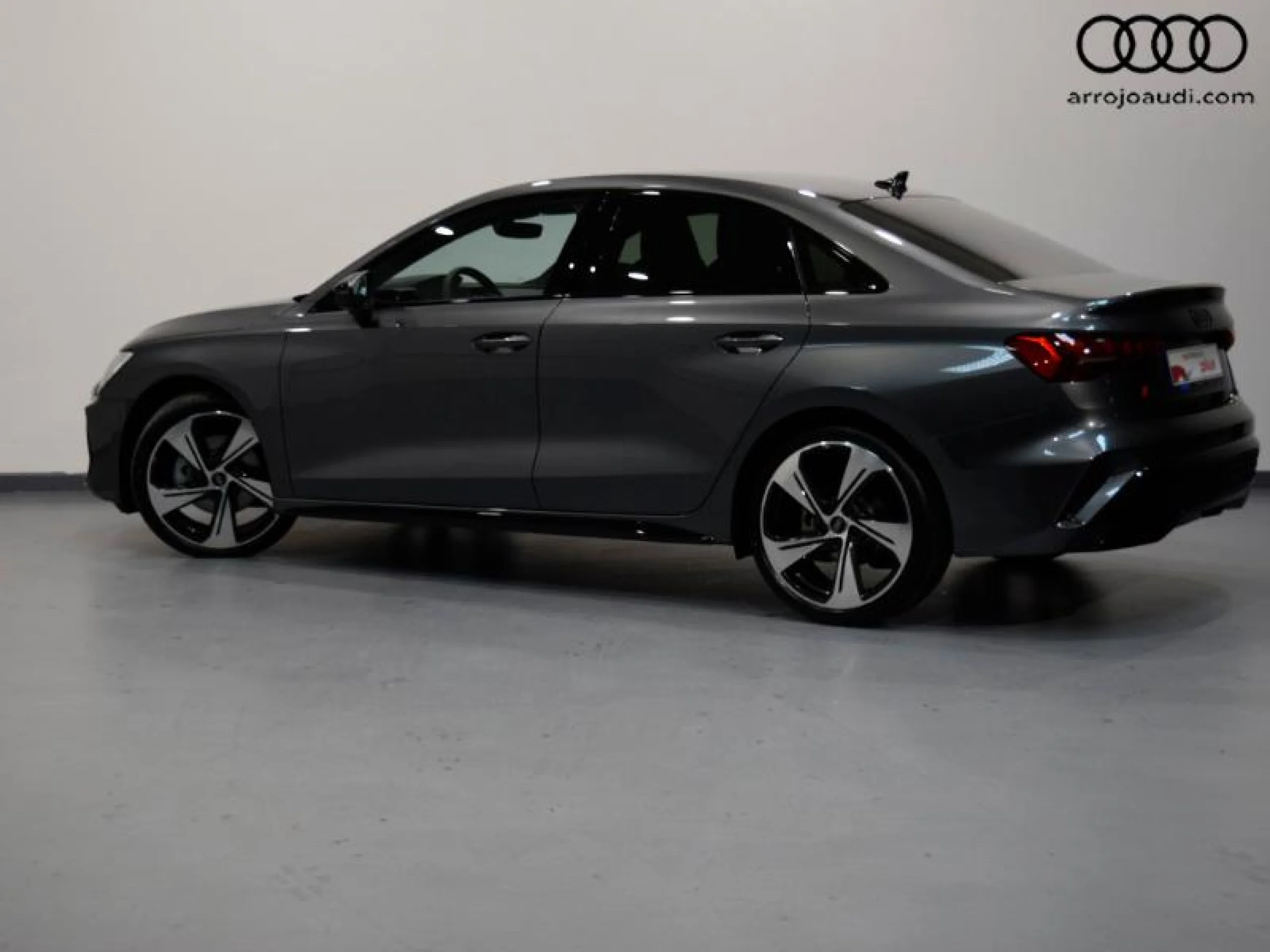 AUDI A3 SEDAN BLACK LINE 35 TFSI 110KW S TRONIC - Foto 2