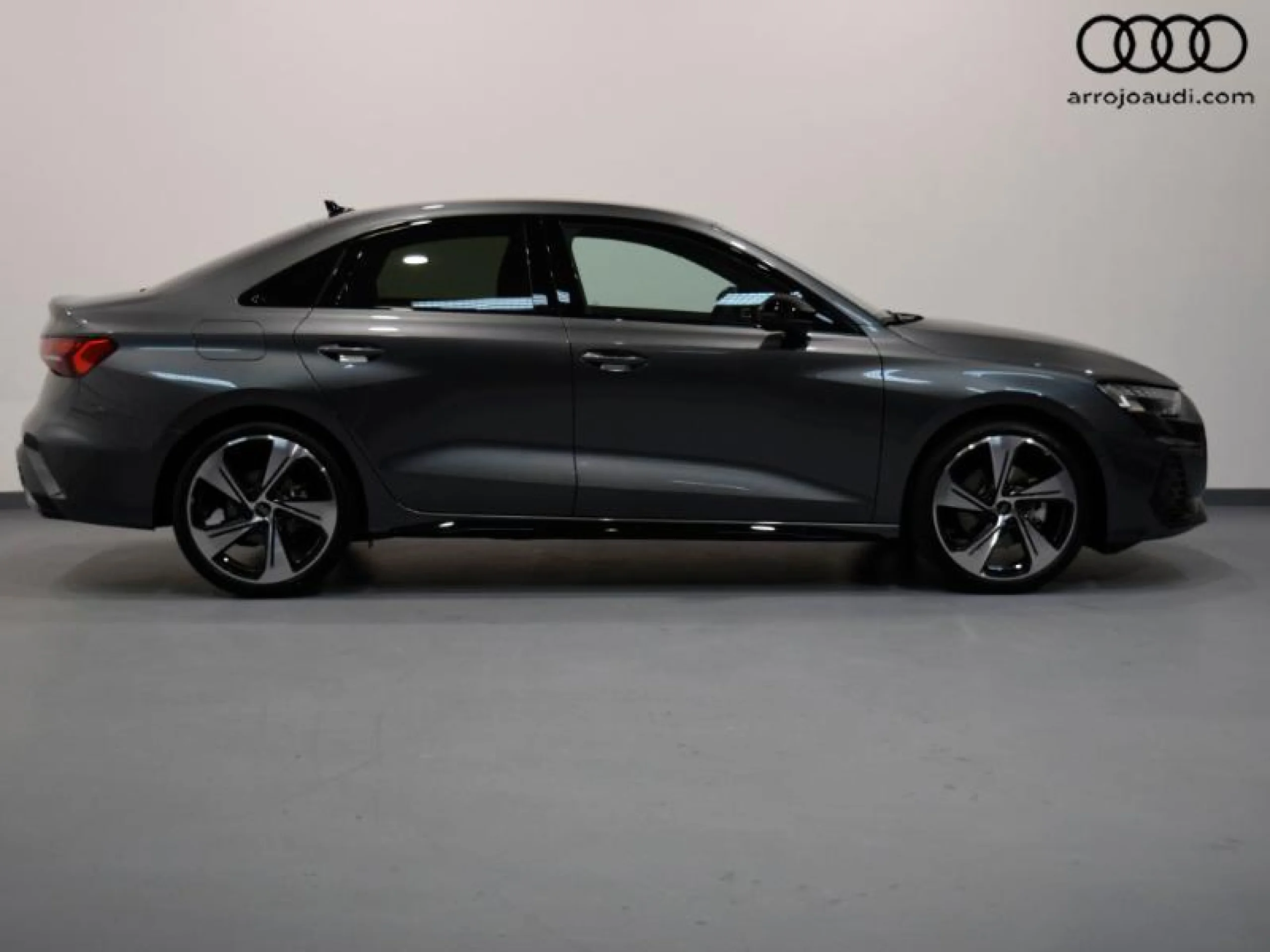 AUDI A3 SEDAN BLACK LINE 35 TFSI 110KW S TRONIC - Foto 3