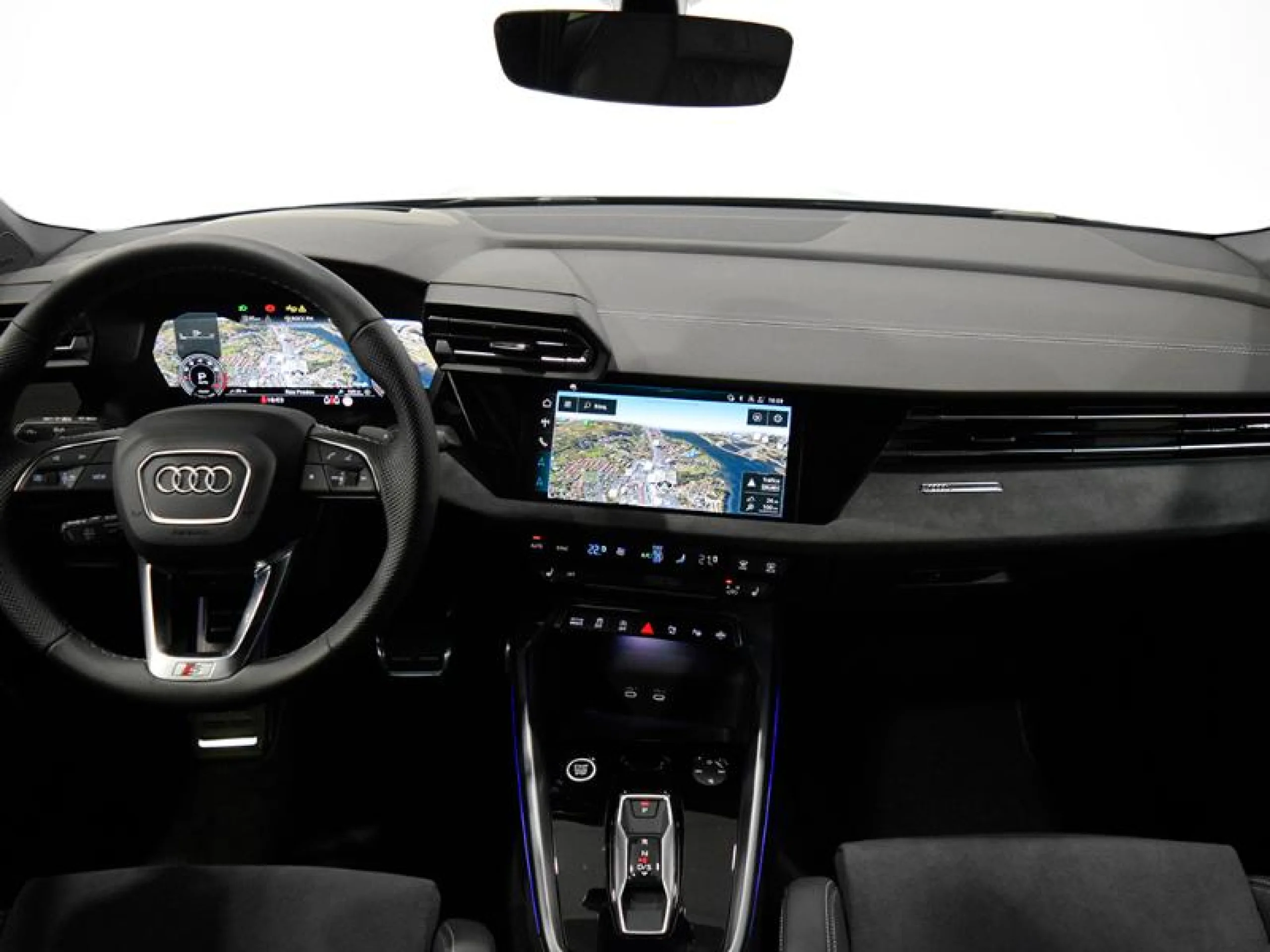 AUDI A3 SEDAN BLACK LINE 35 TFSI 110KW S TRONIC - Foto 4