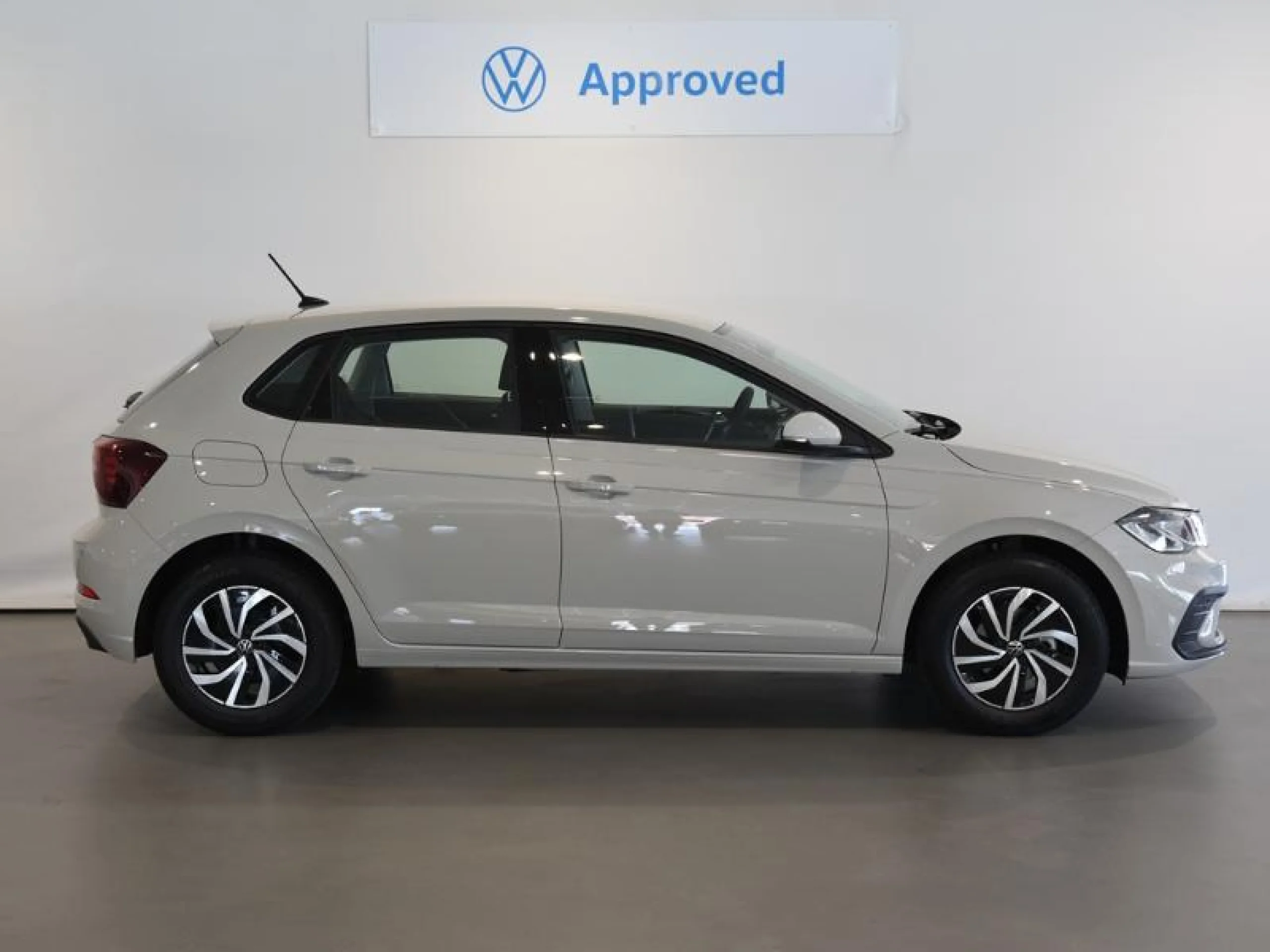 VOLKSWAGEN POLO POLO MATCH  1.0 TSI 70 KW (95 CV)  5 VEL. - Foto 4