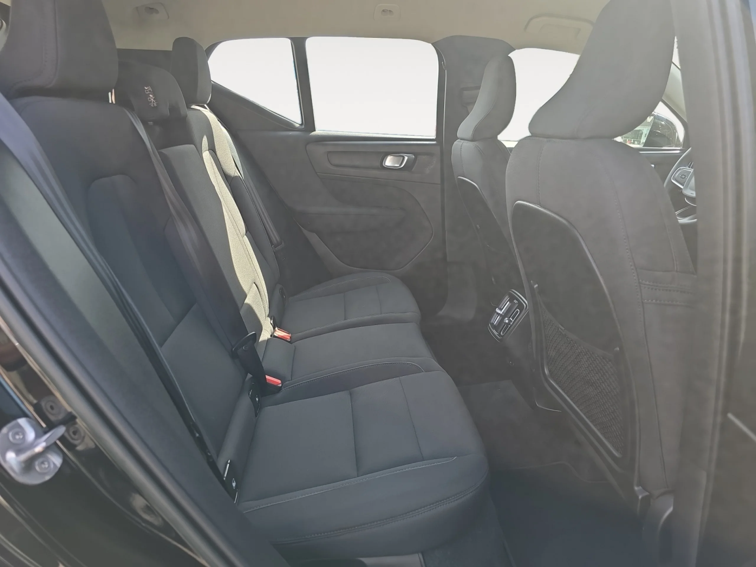 VOLVO XC40 1.5 T2 MOMENTUM PRO - Foto 6