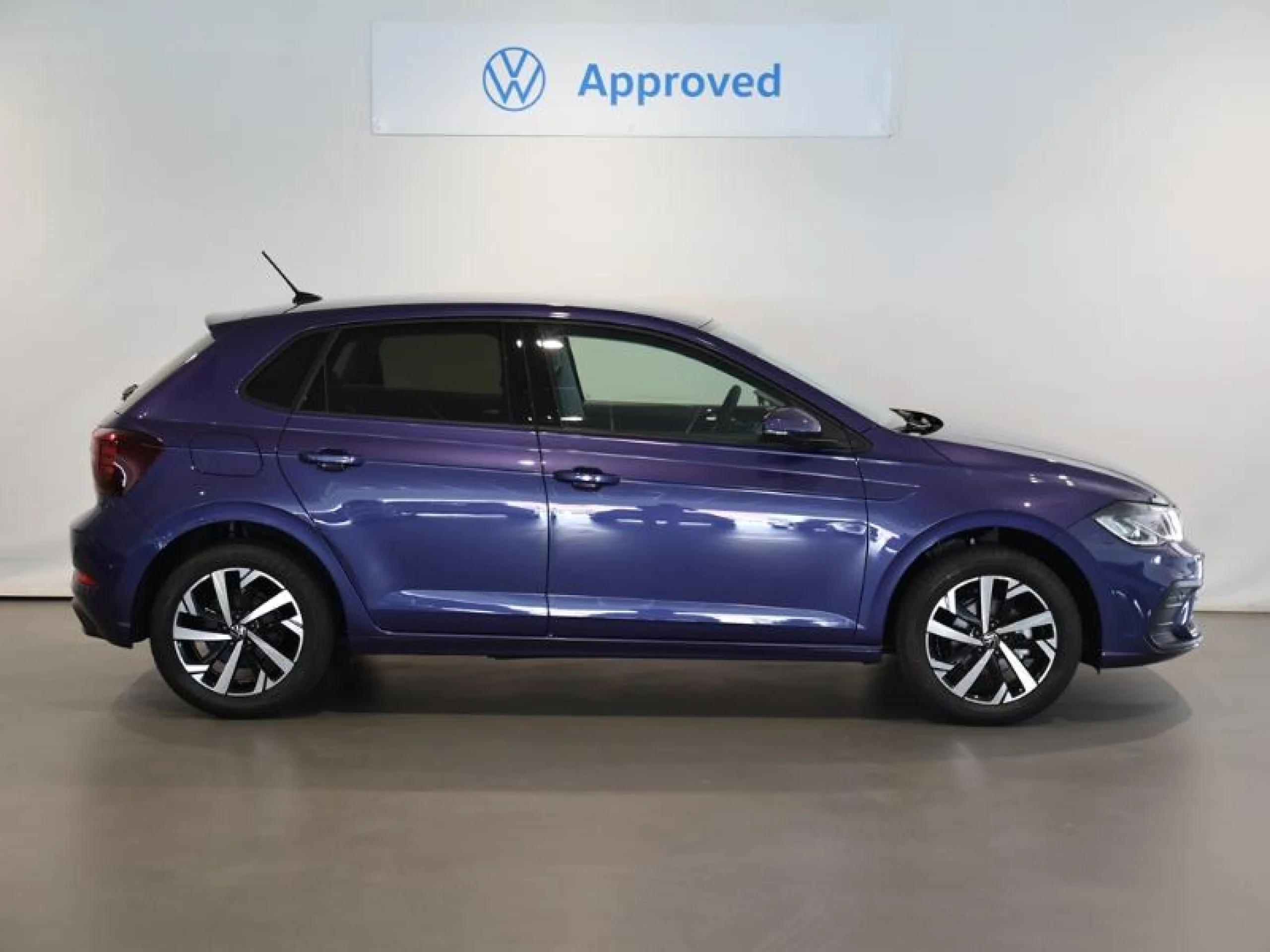 VOLKSWAGEN POLO POLO MÁS  1.0 TSI 70 KW (95 CV)  5 VEL. - Foto 3