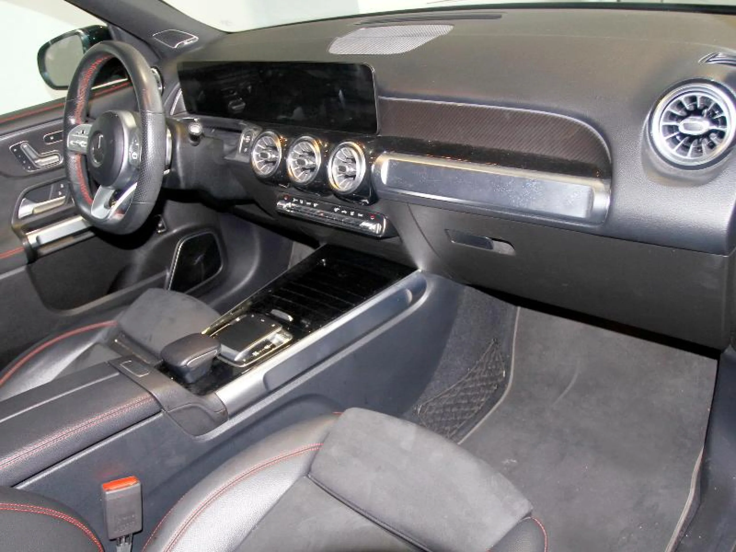 MERCEDES-BENZ Glb 2.0 GLB 200 D DCT 110KW (150CV) - Foto 3