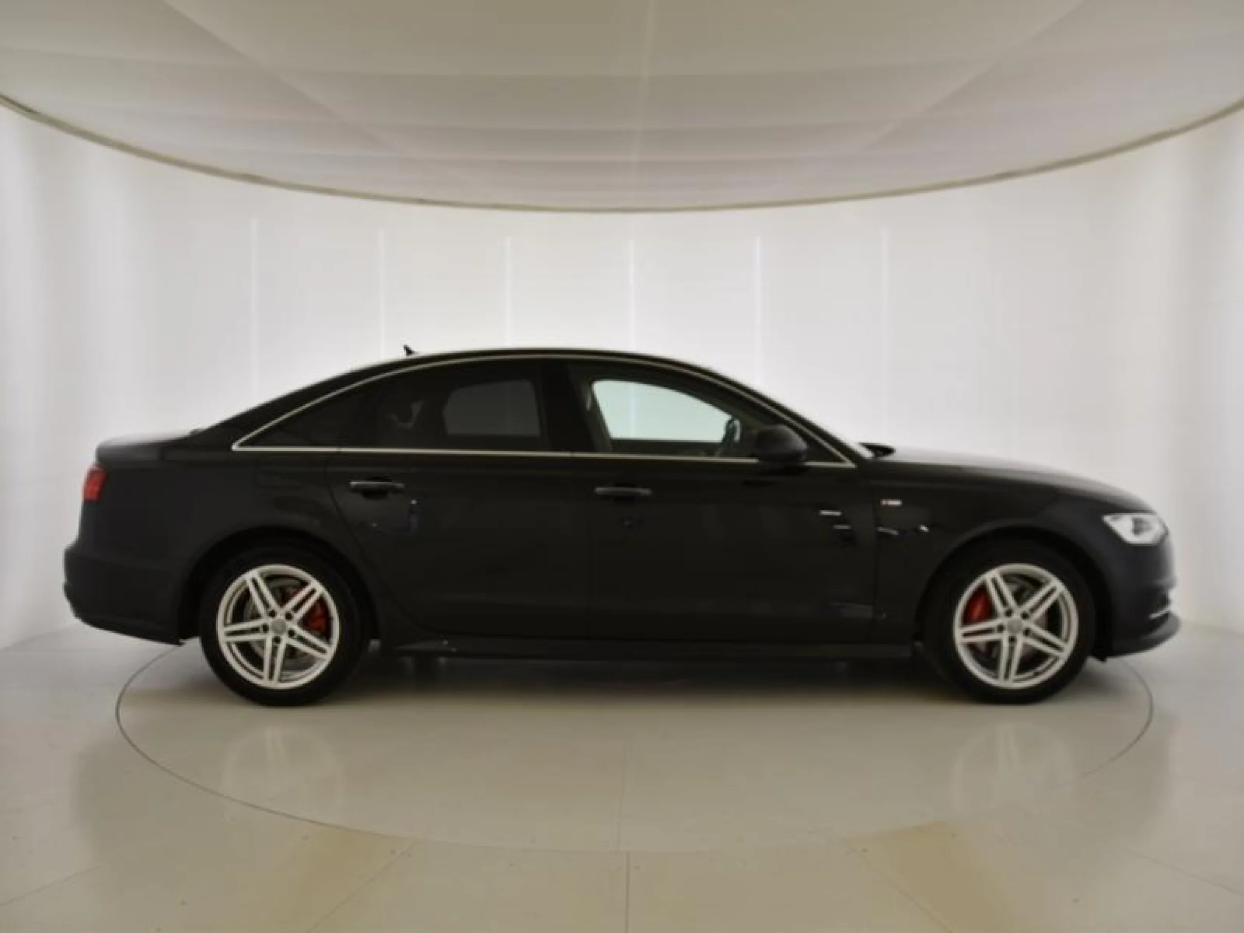 AUDI A6 2.0 TDI 190CV ULTRA S LINE EDITION - Foto 3