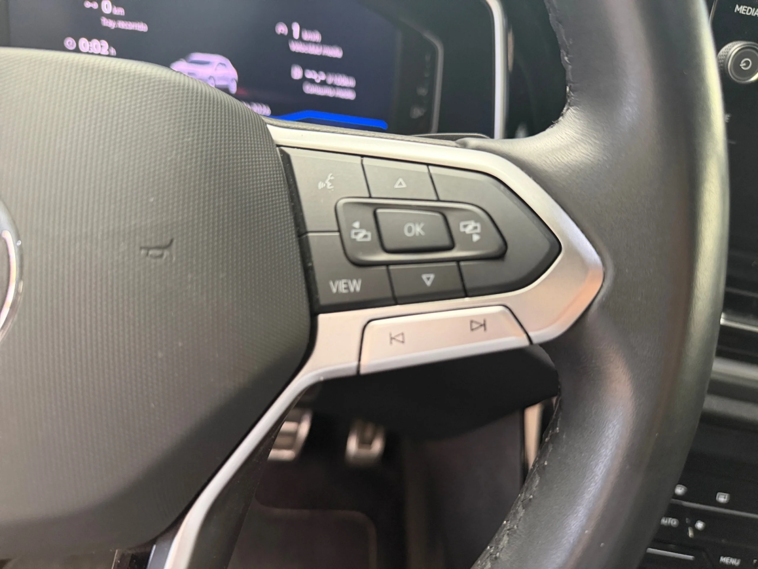 VOLKSWAGEN T ROC R LINE 2.0 TDI 110KW (150CV) DSG - Foto 10