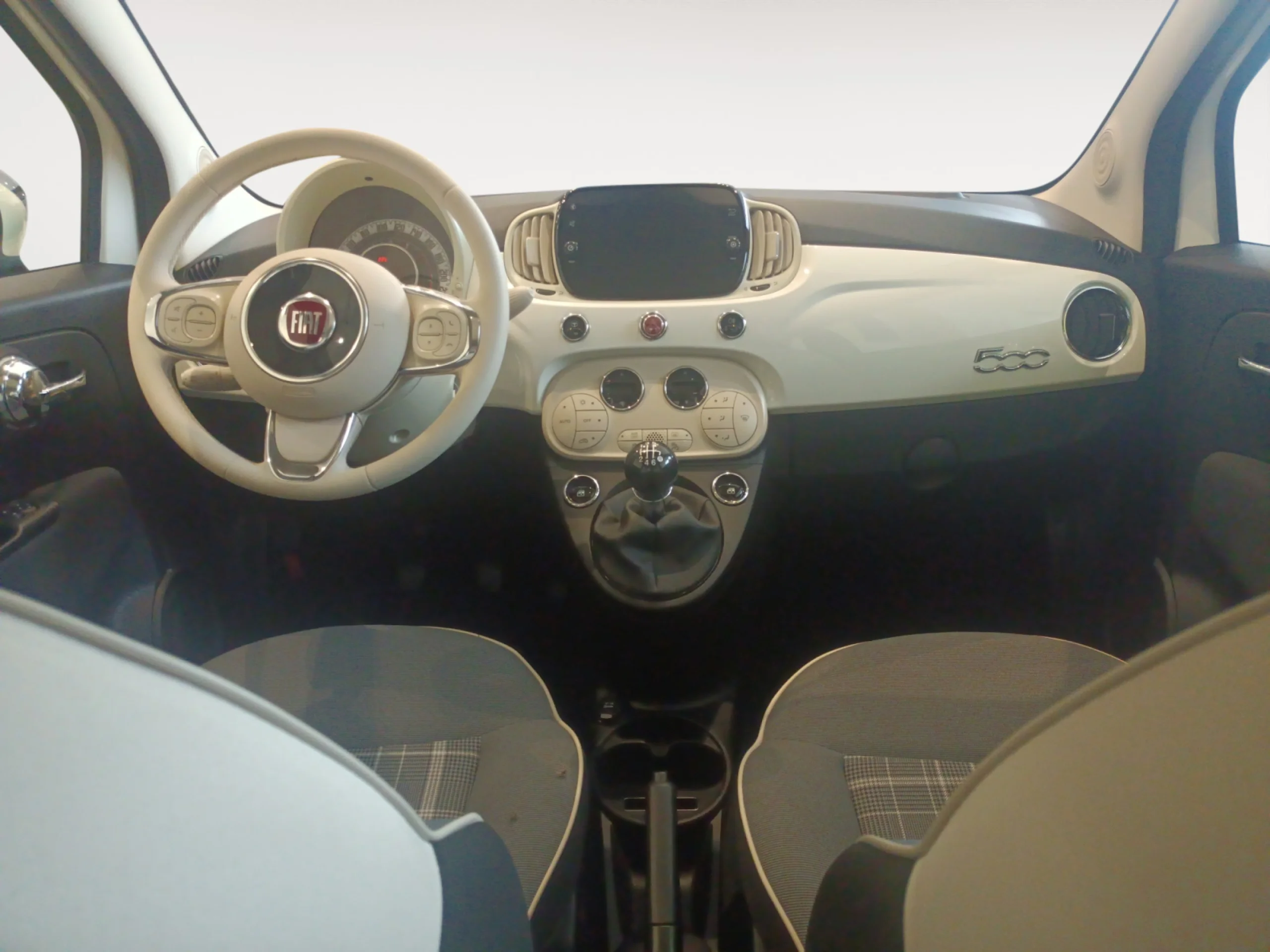 FIAT 500 LOUNGE 1.0 6V GSE 52KW (70 CV) - Foto 4