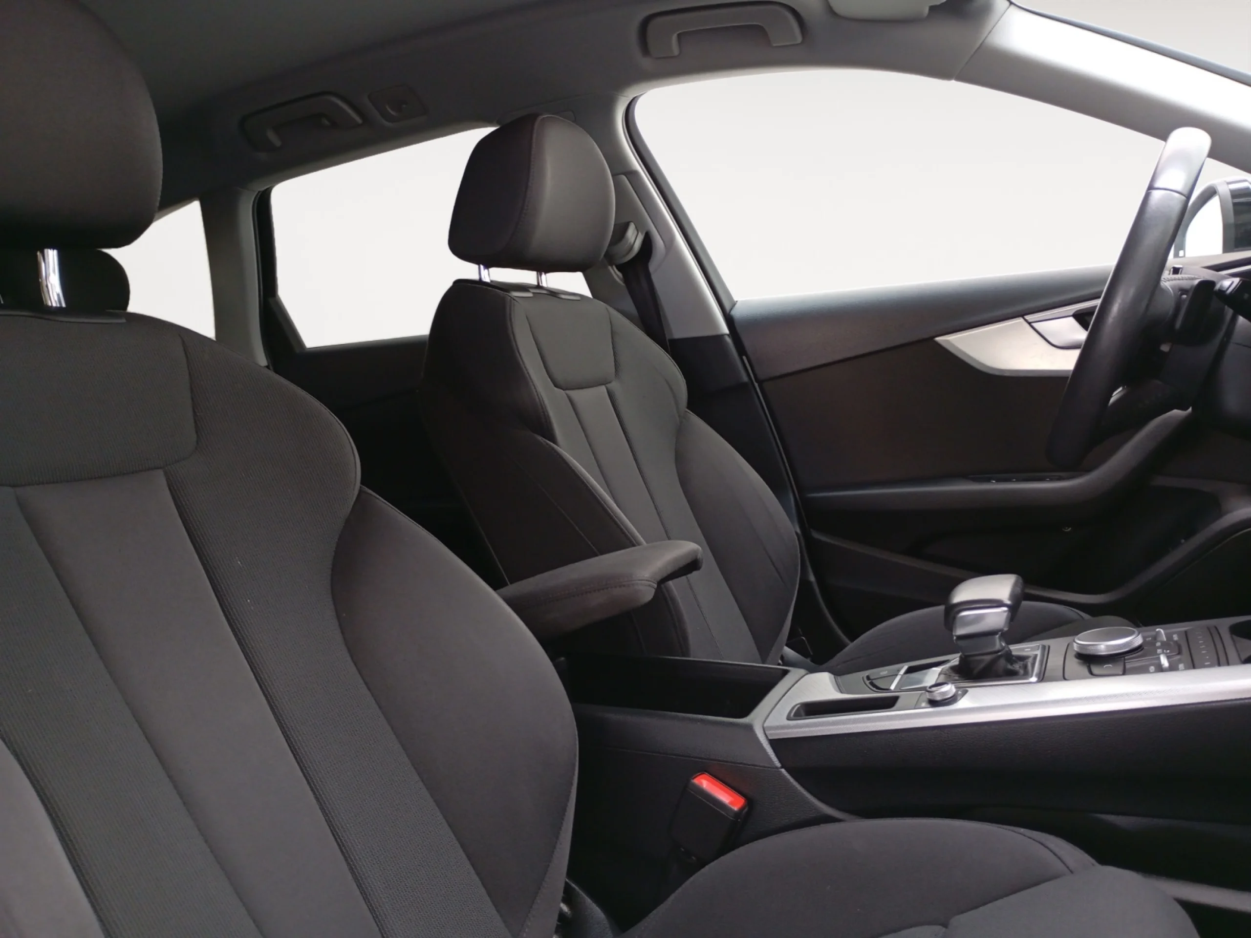 AUDI A4 AVANT BLACK LINE 40 TDI 140KW QUAT S TRO - Foto 5