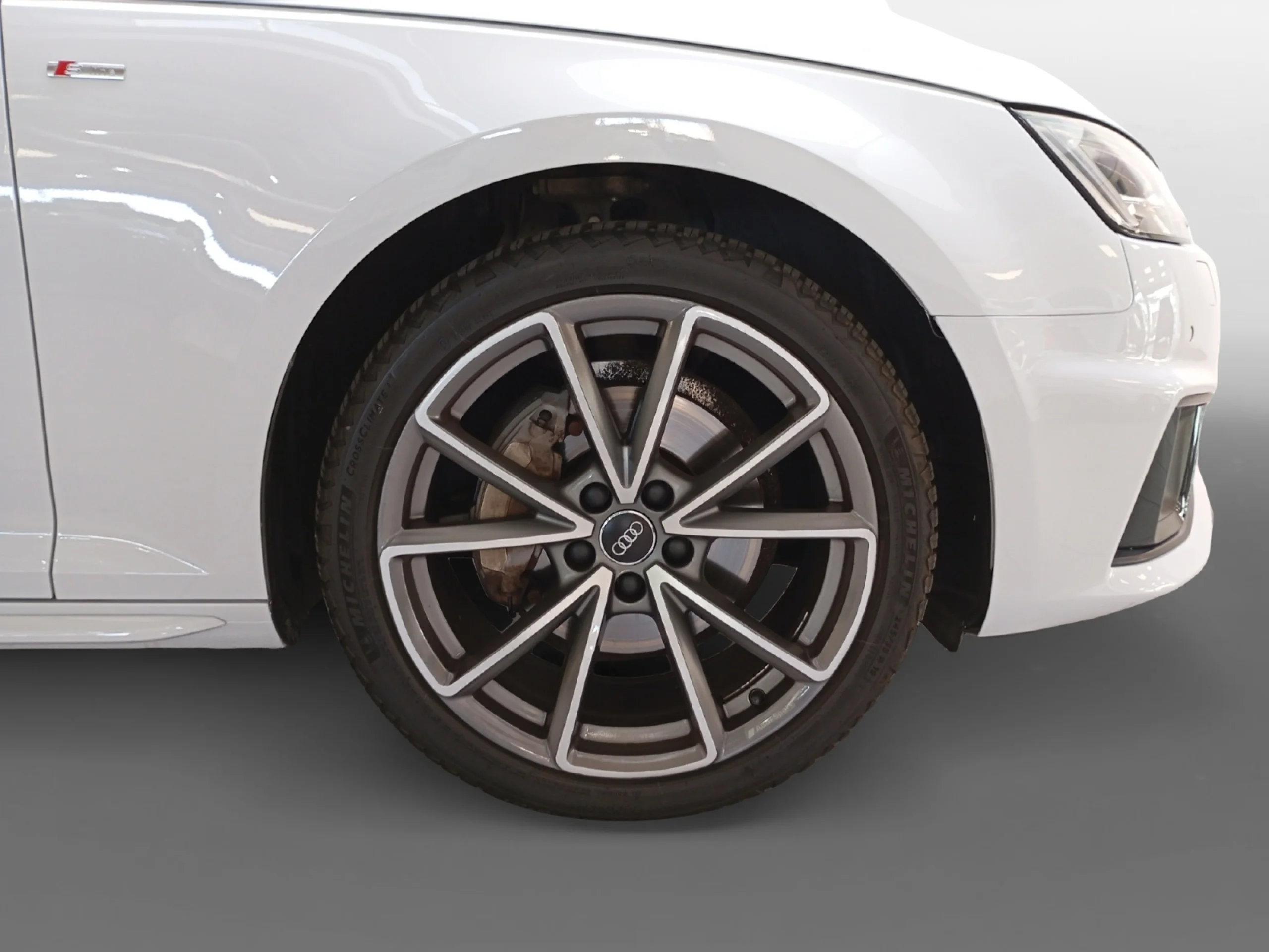 AUDI A4 AVANT BLACK LINE 40 TDI 140KW QUAT S TRO - Foto 8