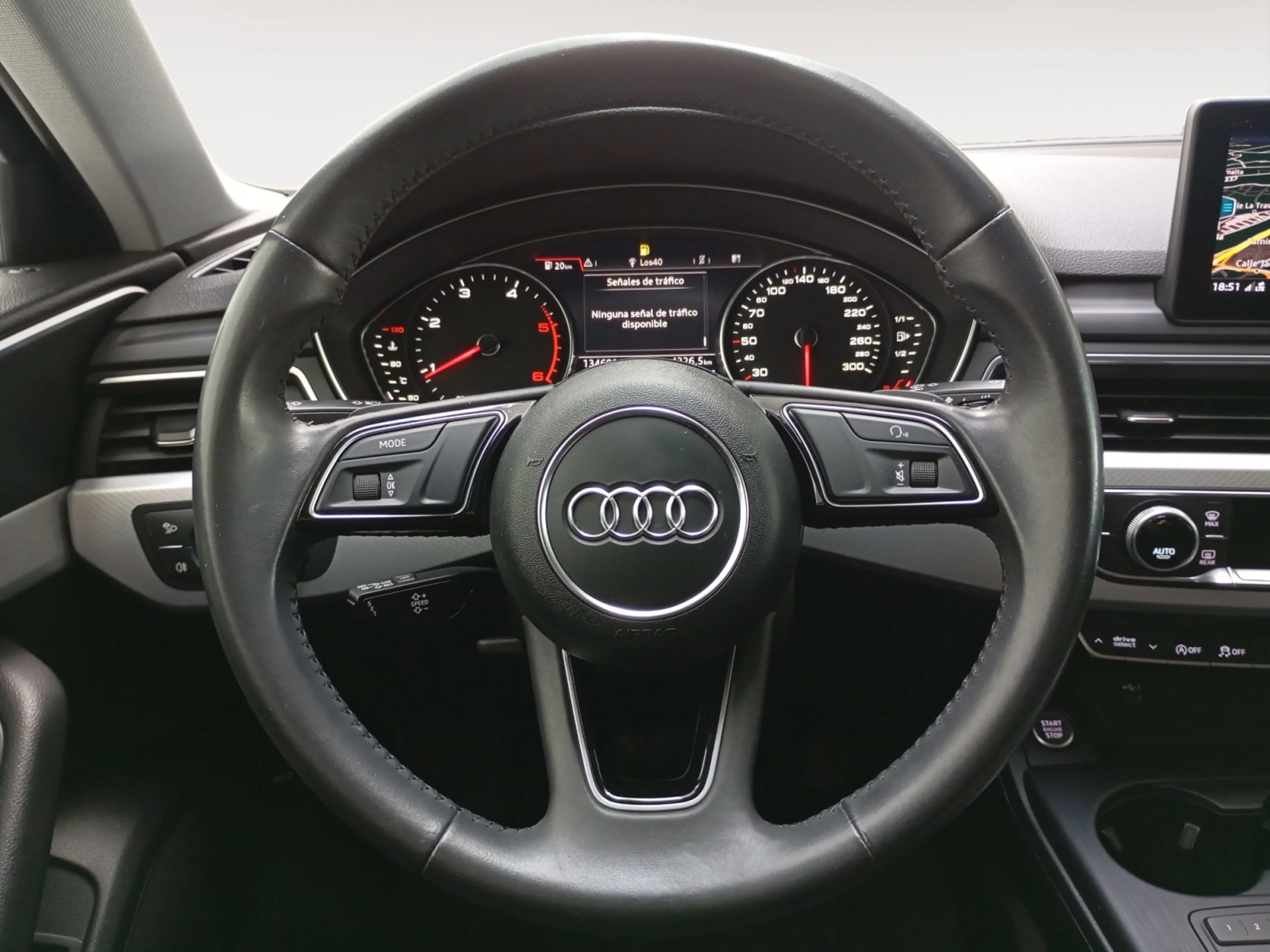 AUDI A4 AVANT BLACK LINE 40 TDI 140KW QUAT S TRO - Foto 11