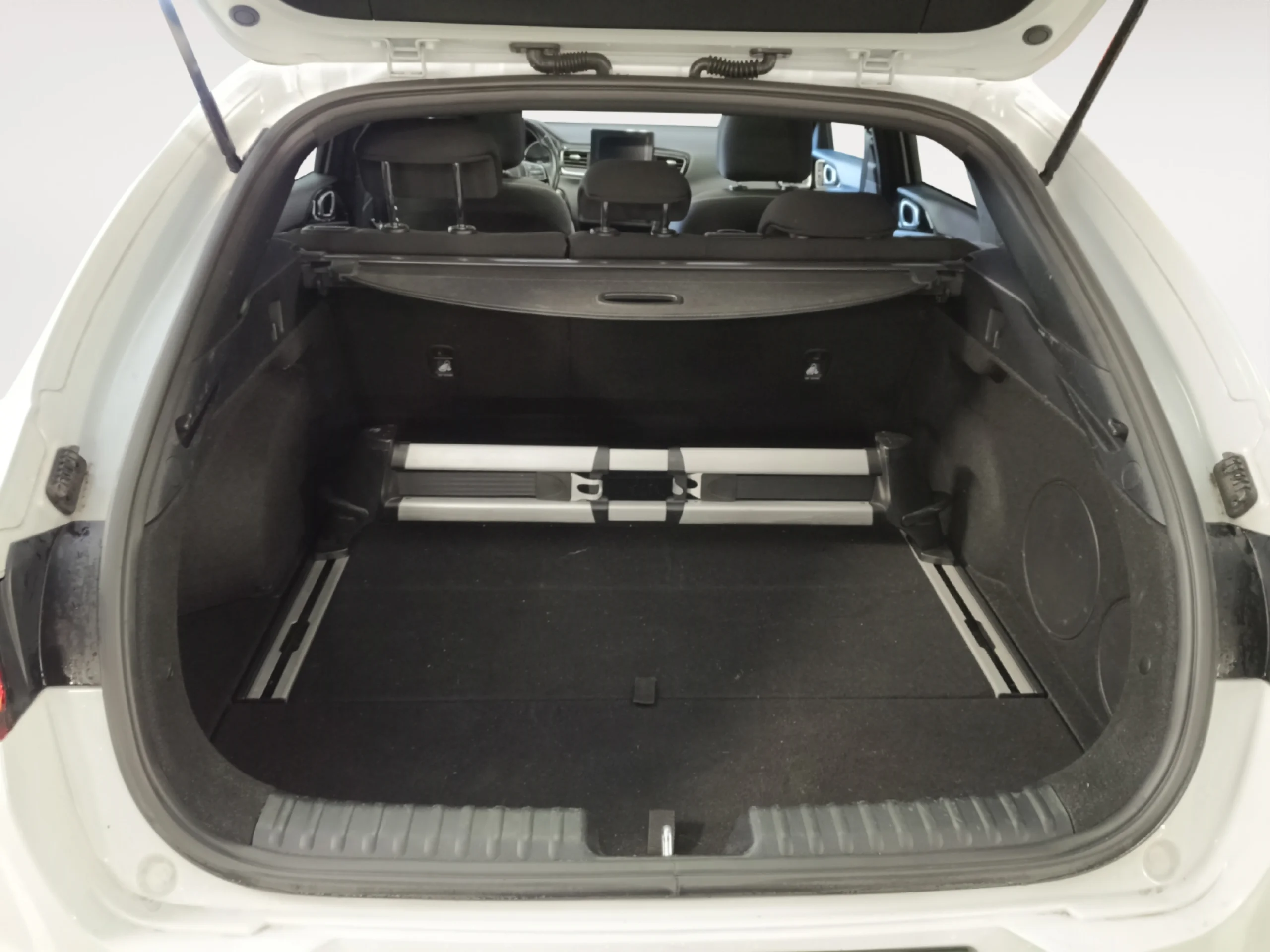 KIA PROCEED 1.4 T GDI 103KW GT LINE DCT - Foto 7