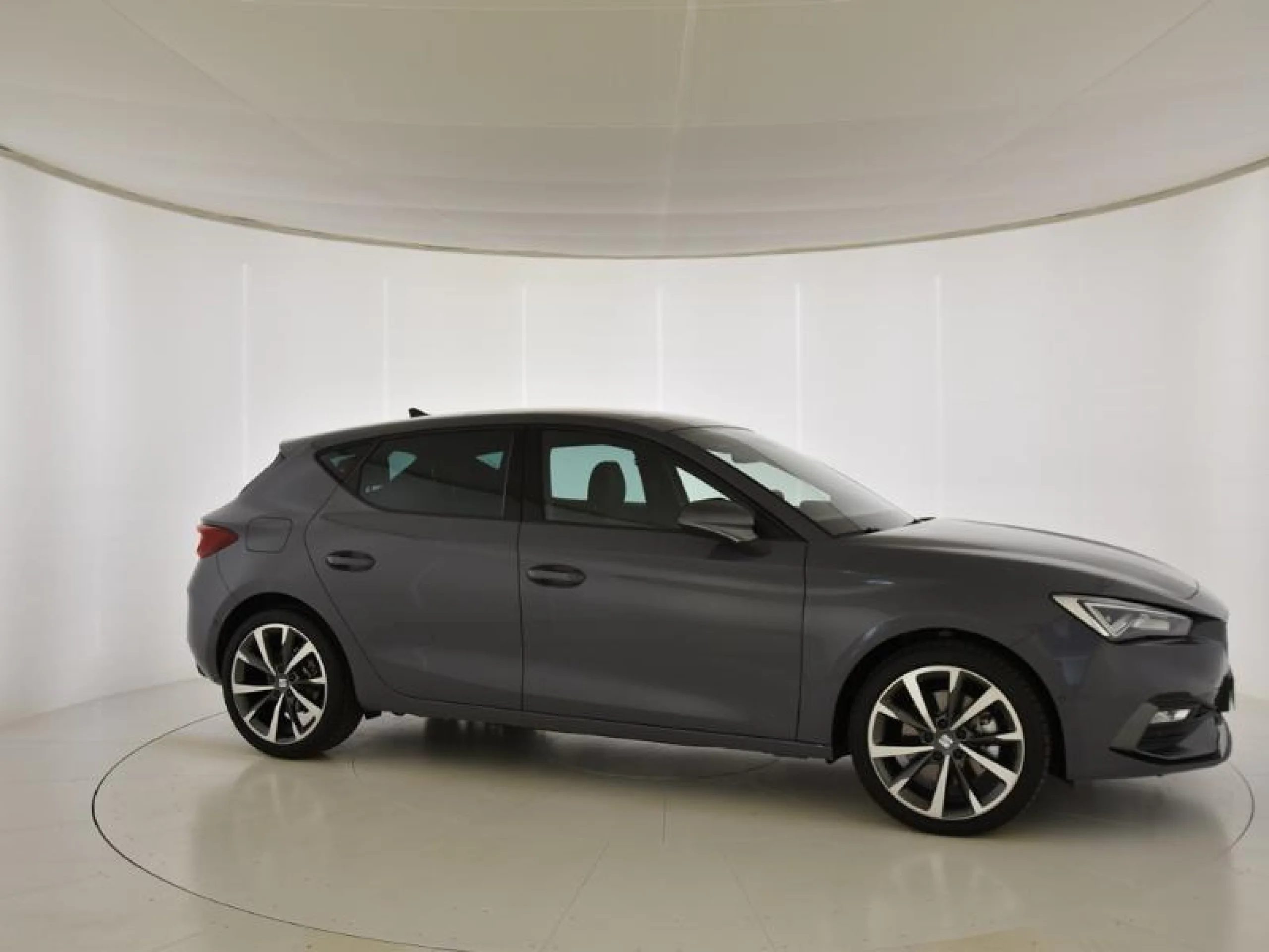 SEAT LEON 2.0 TDI 110KW DSG 7 S&S FR XL - Foto 3