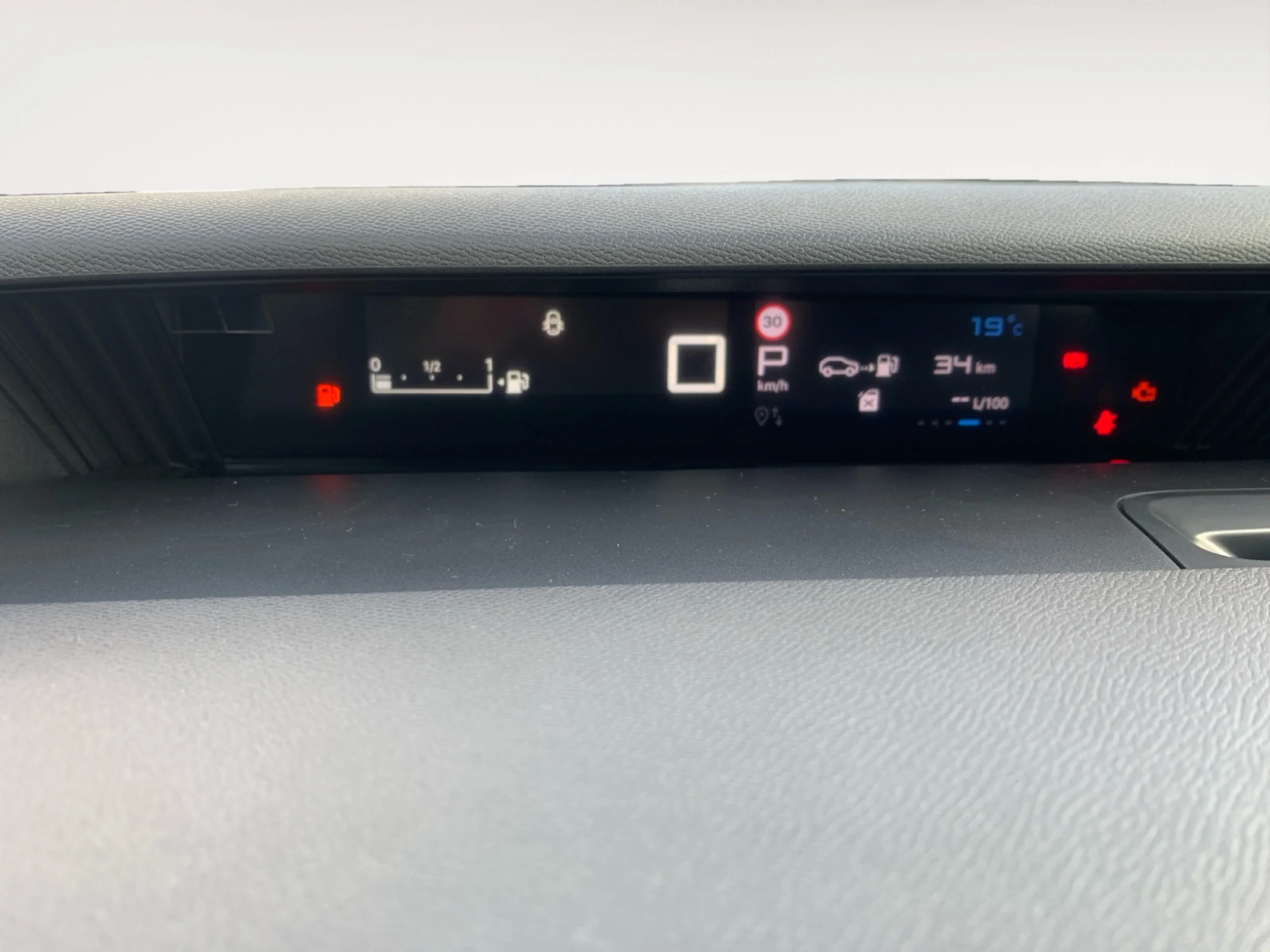 CITROEN C3 HYBRID 110 E DSC6 BUSINESS - Foto 14