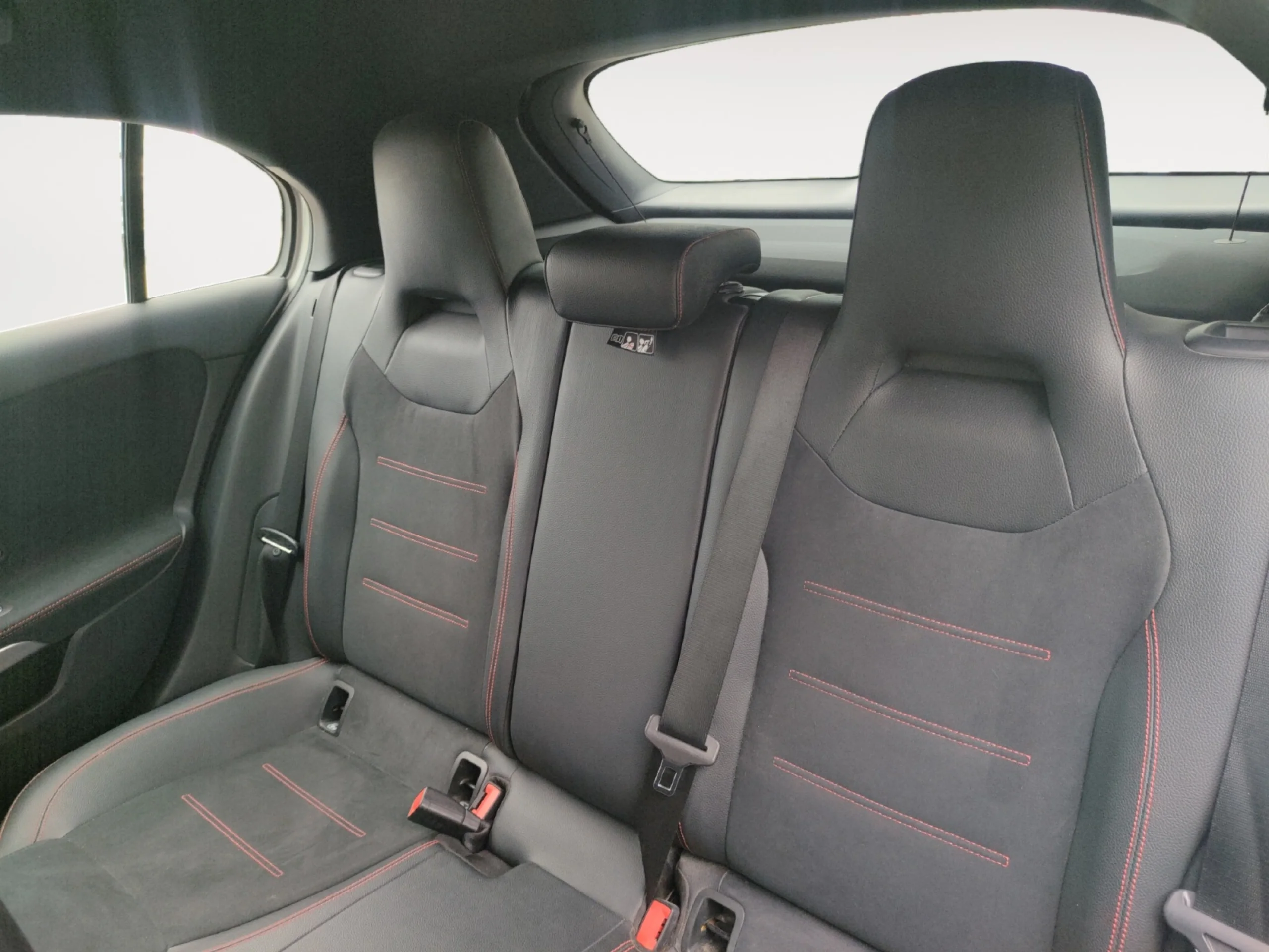 MERCEDES-BENZ CLASE A A 200 D - Foto 6