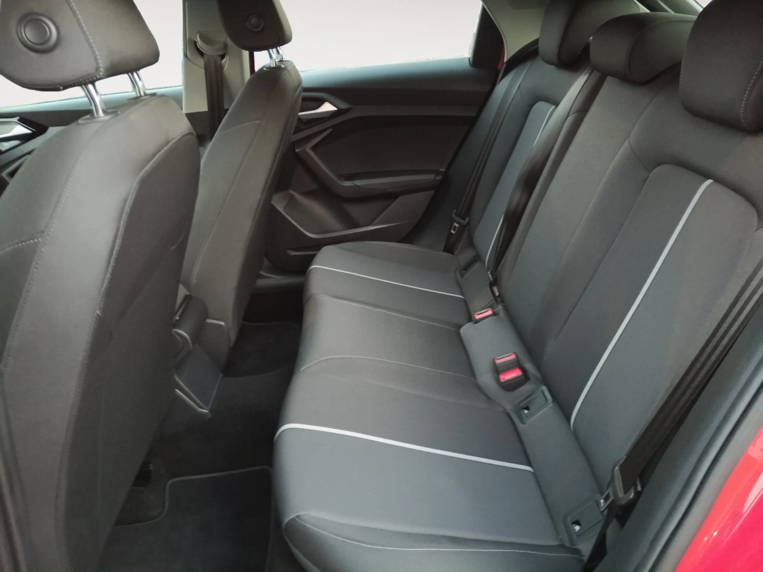 AUDI A1 SPORTBACK 25 TFSI 70KW (95CV) - Foto 6