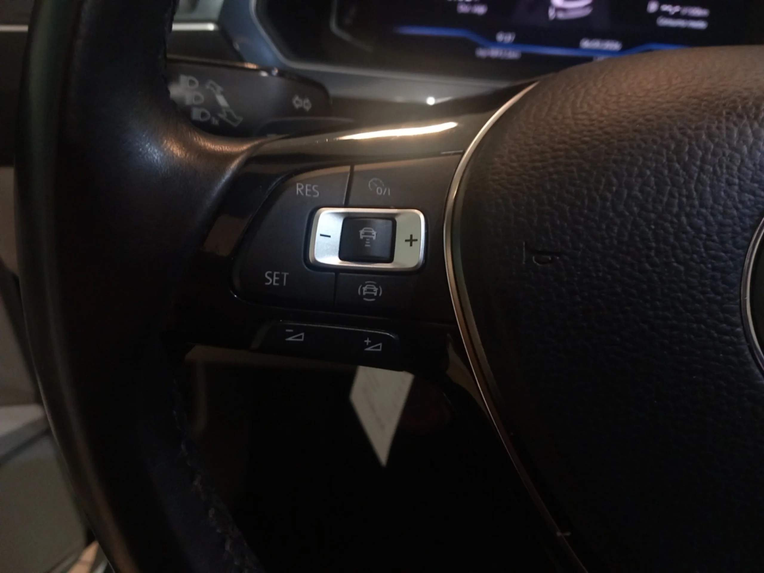 VOLKSWAGEN TIGUAN SPORT 1.5 TSI 110KW (150CV) DSG - Foto 11